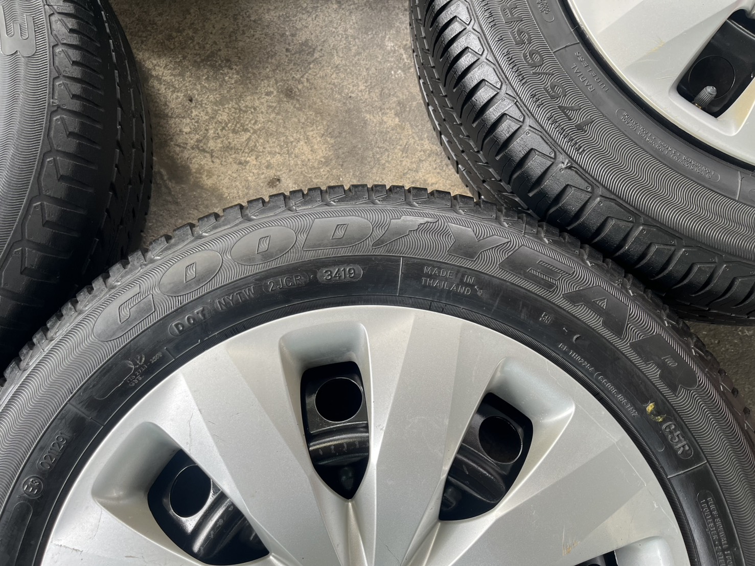 ✨ล้อกระทะ✨4รู100✨Toyota ขอบ 15 แถมยาง 175-65-15 Goodyear ปี 19