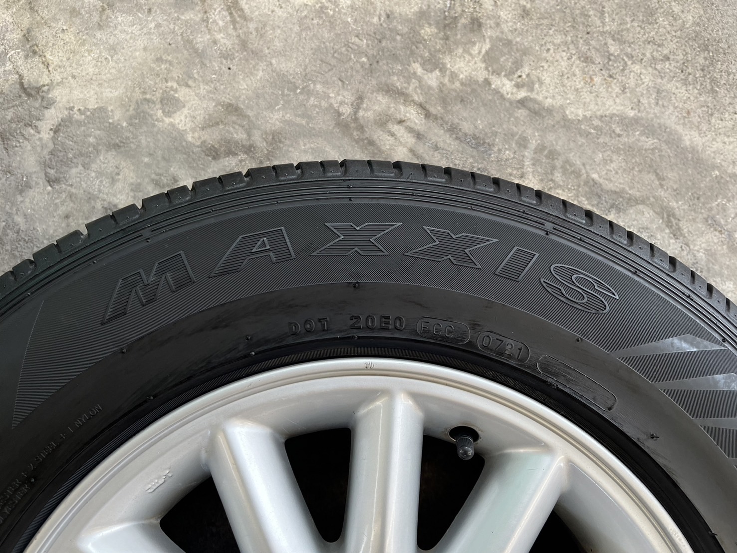 ✨ล้อแม็ก✨ISUZU D-Max ขอบ 15 แถมยาง 215-70-15 Maxxis ปี 21