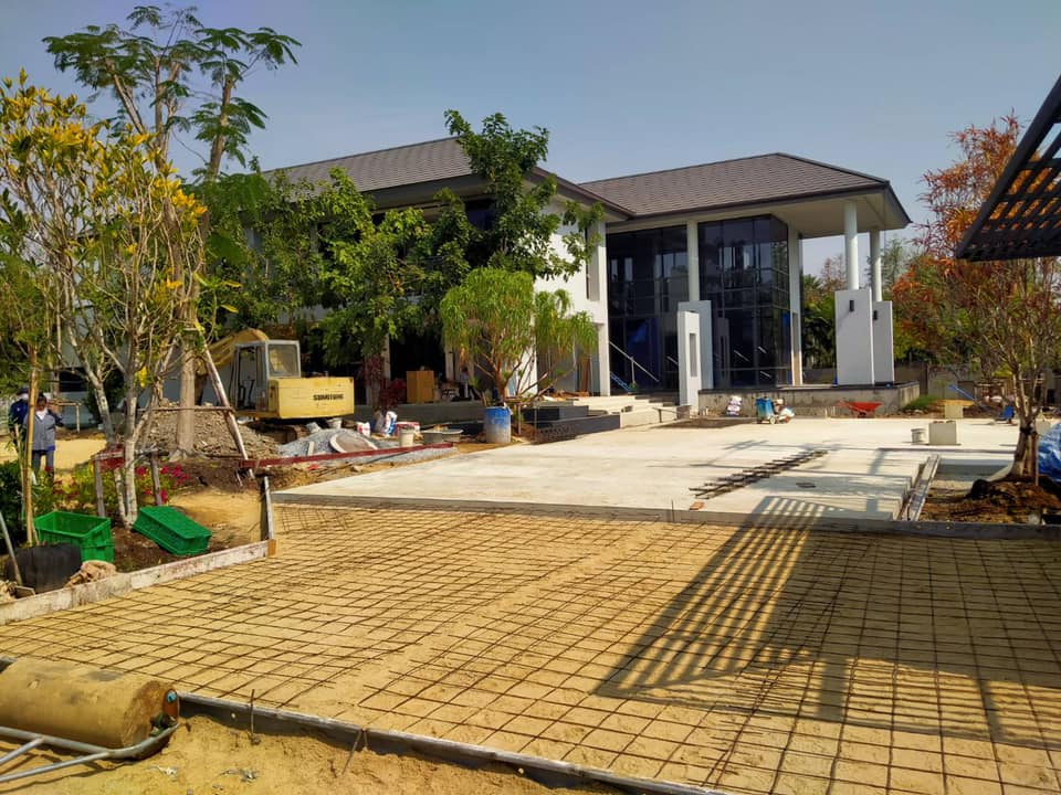 crystal balck mosaic วัดชลอ นนทบุรี