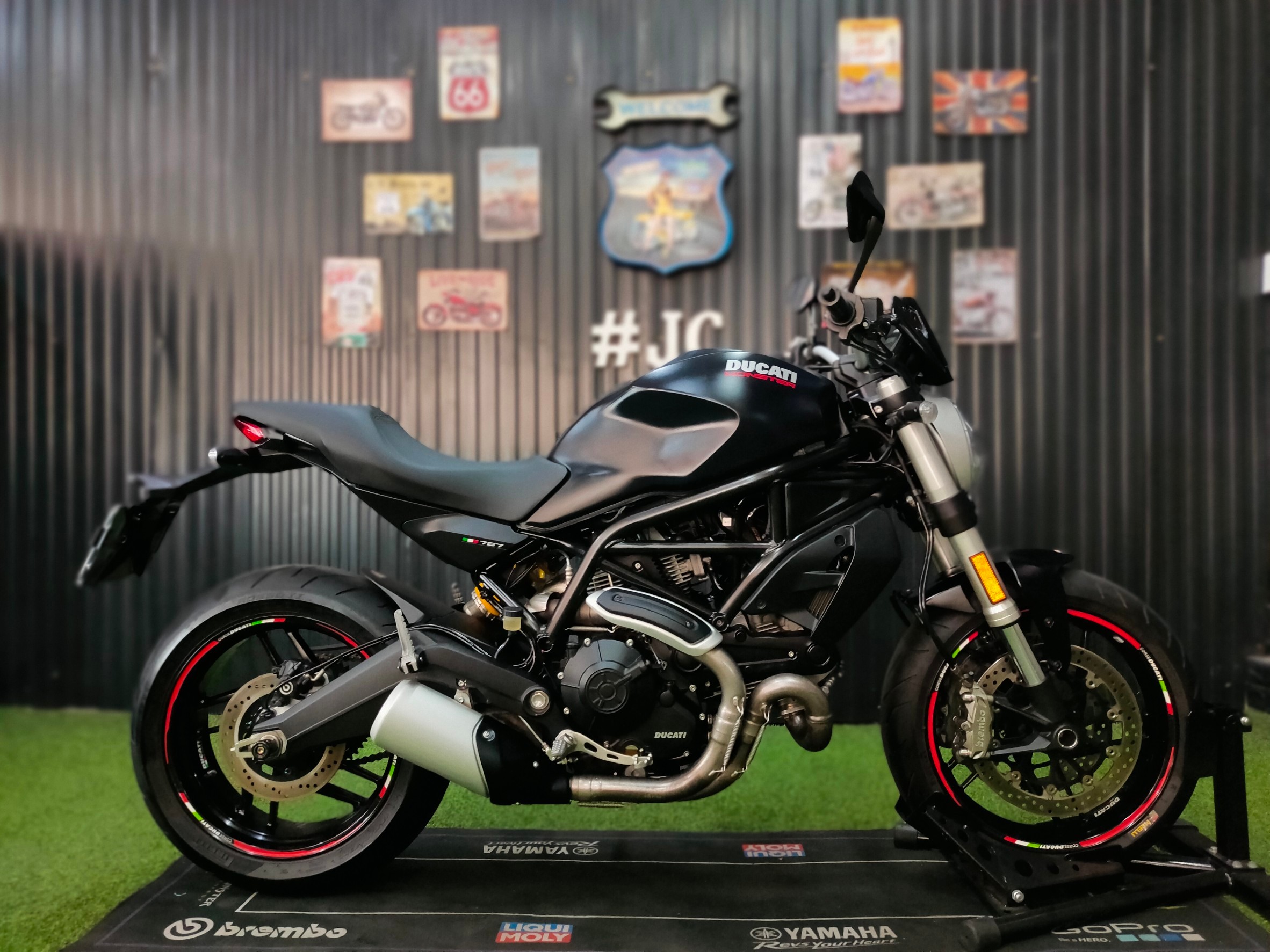 คันนี้บอกเรยว่า...."ครบเครื่องเรื่องความสบายใจ" 😘 Ducati Monster797_Dark Stealth_รถปี 2020 (โมเดล2017) 🤗 ป.ชั้น1+Full services‼️