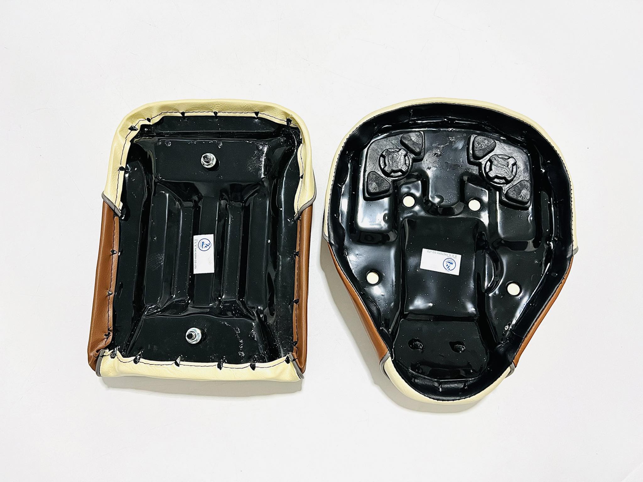 เบาะ 2 ตอน C70 รุ่นถังแยก สีดำ/ครีม/น้ำตาล/เทาขาว แจ้งสีในข้อความ C