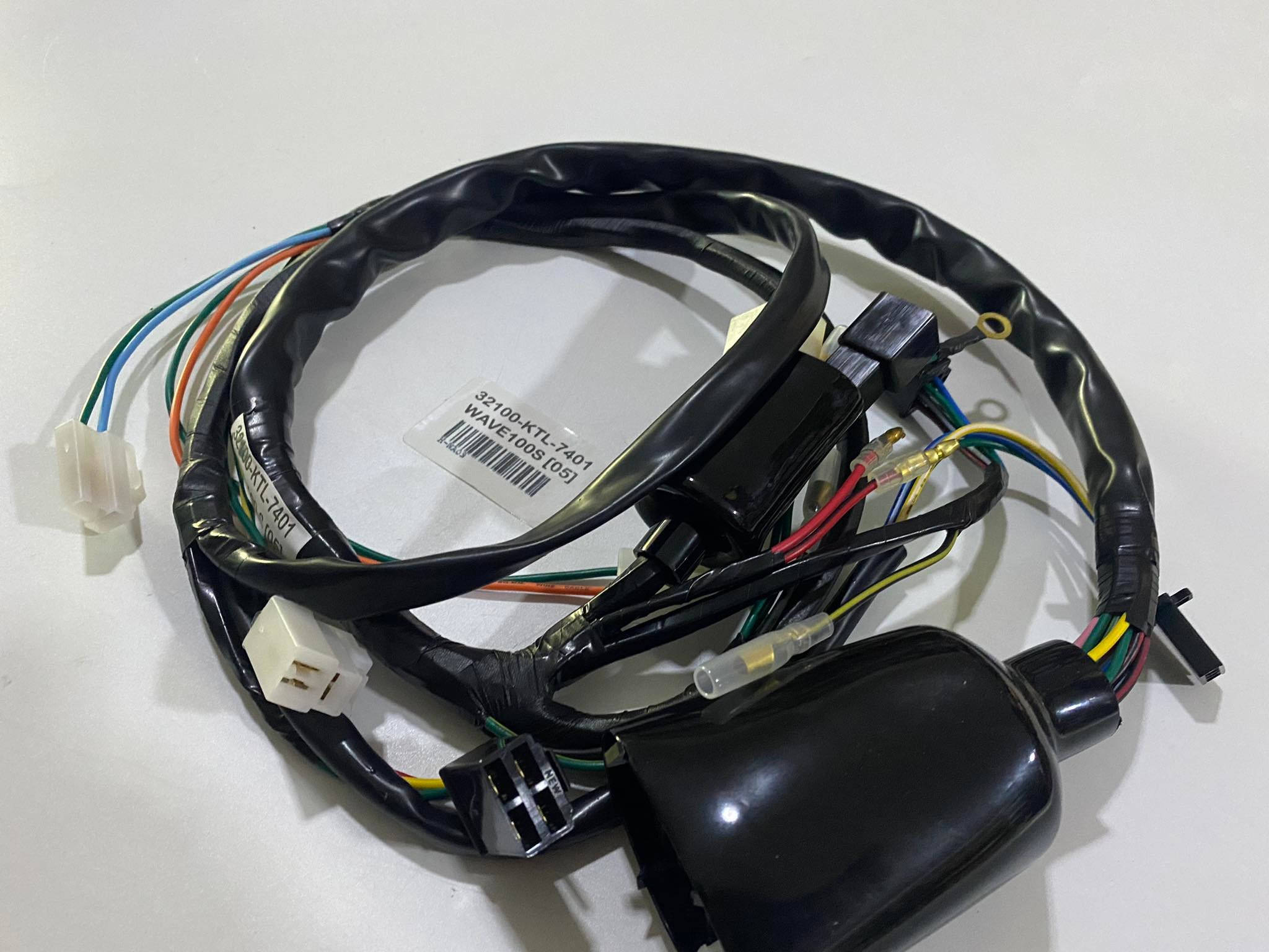 ชุดสายไฟเวฟ100s ปี2005 สตาร์ทเท้า นบ.