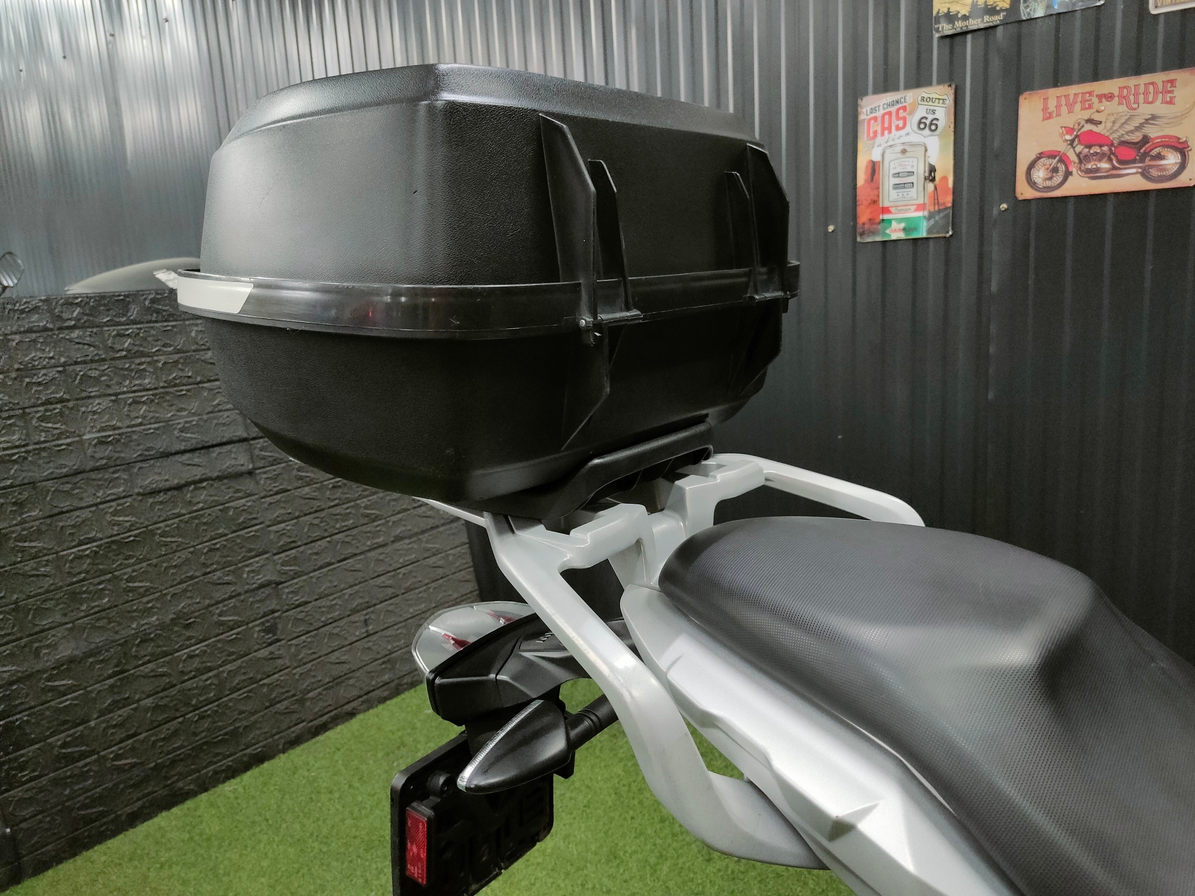 "คันไม่ใหญ่แน่นะวิ⁉️ เบาๆ สบายๆ ราคากันเอง 🤗 Gs310r รถปี18 สวยโดนใจของแต่งรอบคัน “โปรโคตรแรง"🔥🔥