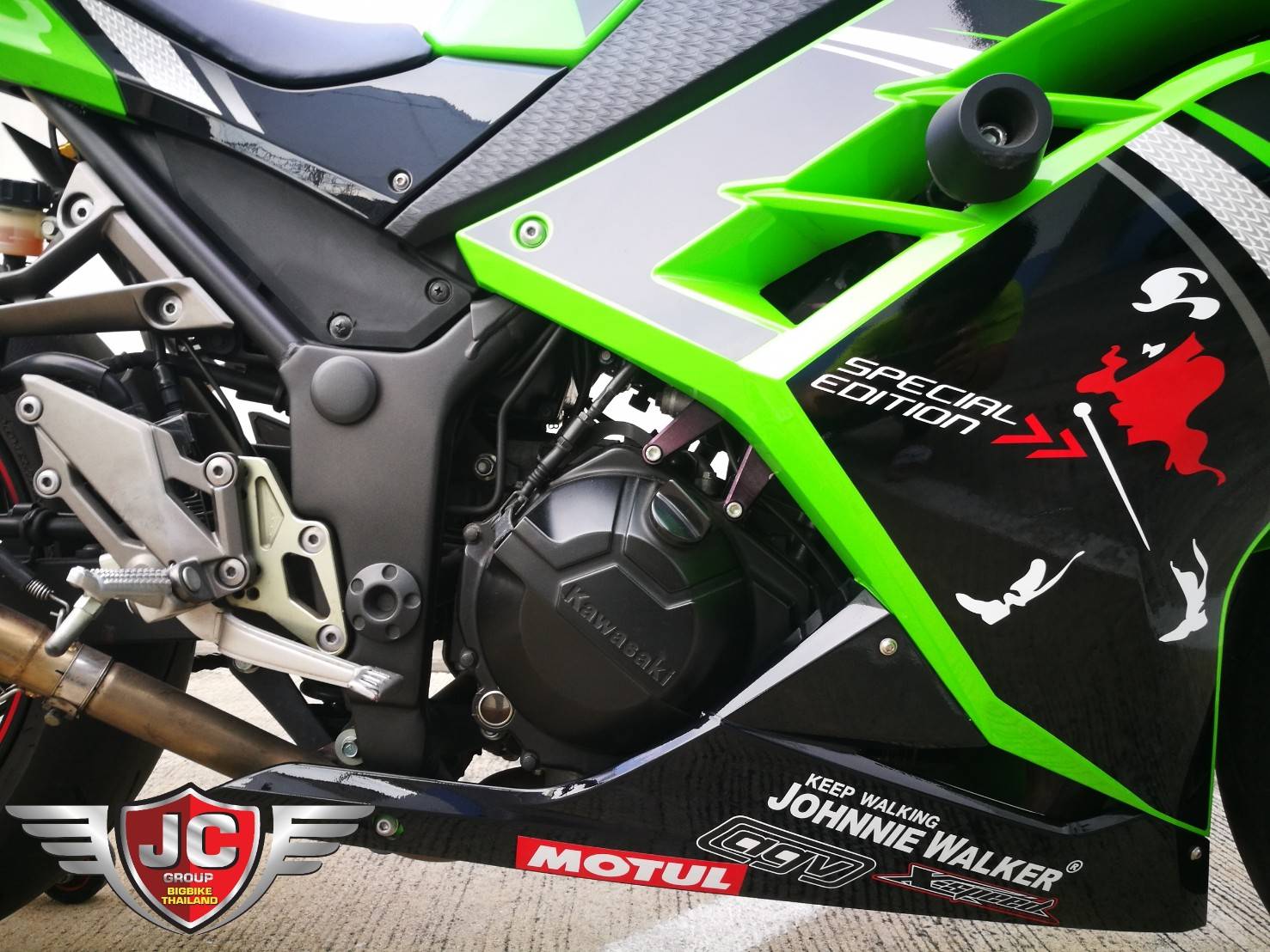 รถสวยใสแบบนี่นานๆทีเข้ามาไมล์วิ่ง 6,xxx โล