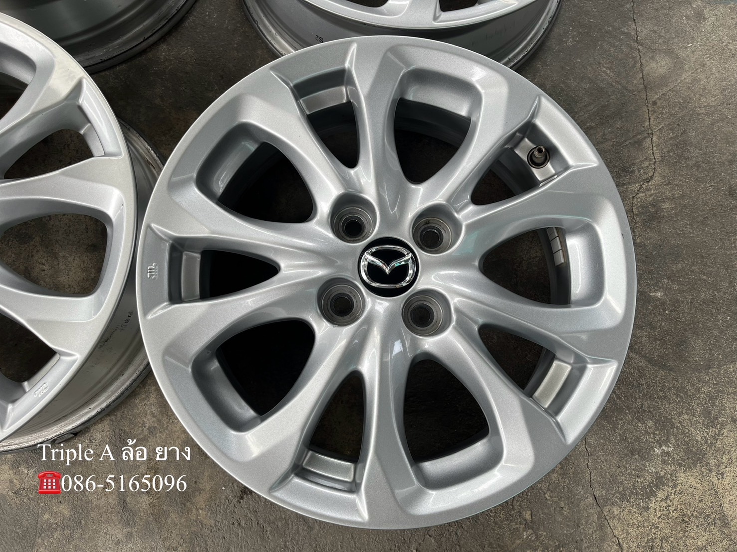 ✨ล้อแม็ก✨Mazda 2 Skyactiv ขอบ 15 สีบอร์น💖สภาพสวย💖