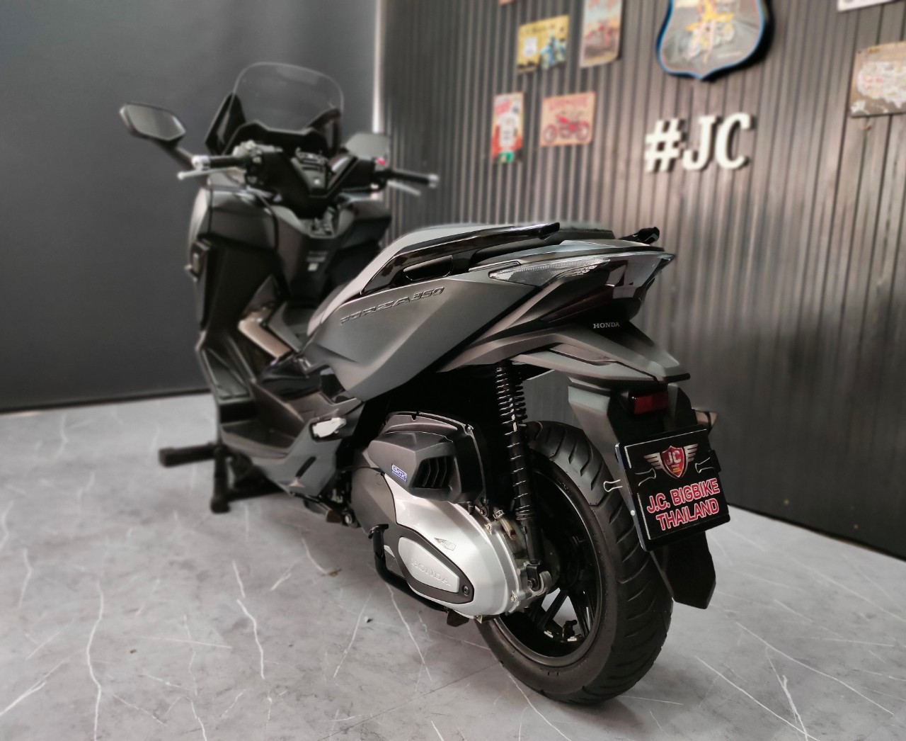 บิ๊กสกู๊ตเตอร์กระแสดีไม่มีตก 🛵💨 HONDA FORZA350 รถปี 2022 แท้นางฟ้า 6xxx โล สวยใสพร้อมใช้ออกรถ 15000