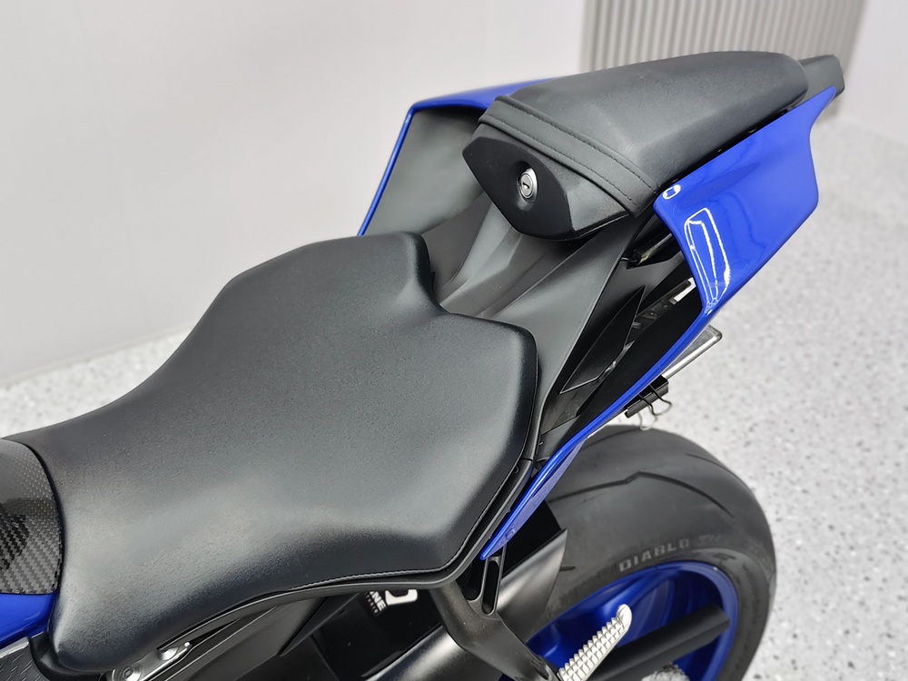 เฟี้ยวฟ้าวแน่นอน ✨️ YAMAHA YZF-R6 ปลายปี 2019 โปรเด็ด➕ฟรียาง1คู่💥