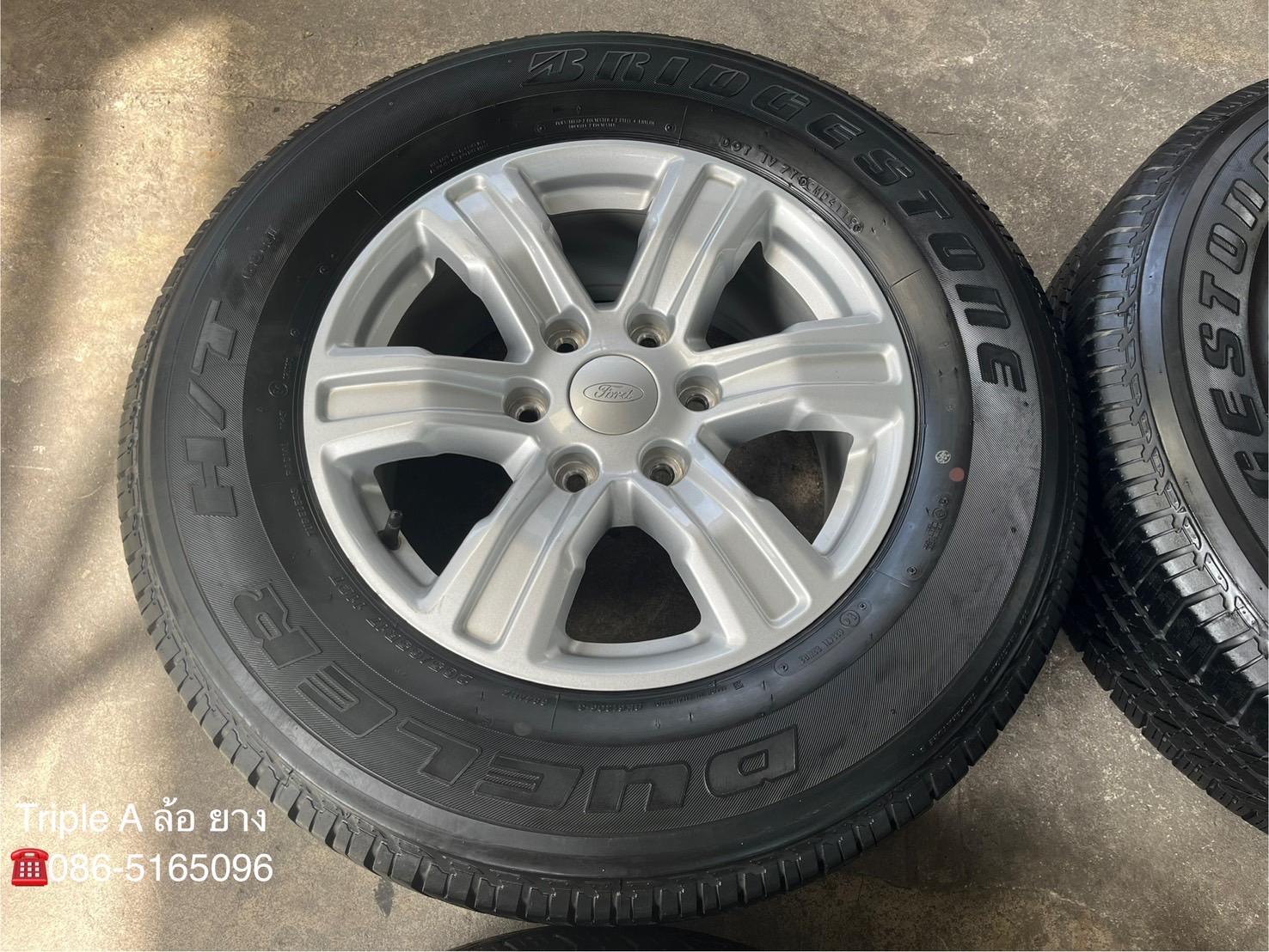 ✨ล้อแม็ก✨Ford Ranger XLT ขอบ 17 สีบอร์น แถมยาง 255-65-17 Bridgestone ปลายปี 19