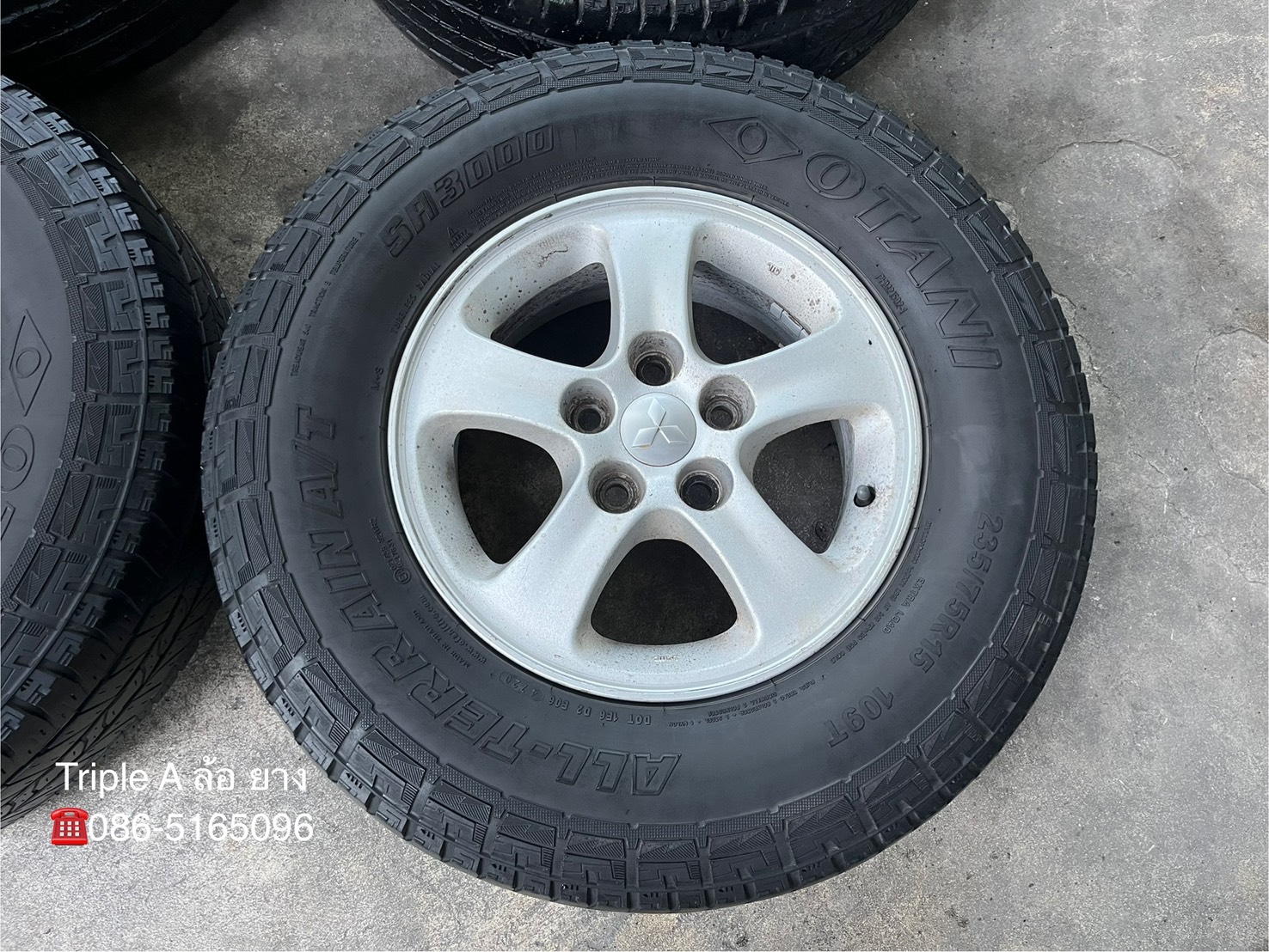 ✨ล้อแม็ก 5รู114✨Mitsu Triton ขอบ 15 แถมยาง 235-75-15 OTANI ปี 20