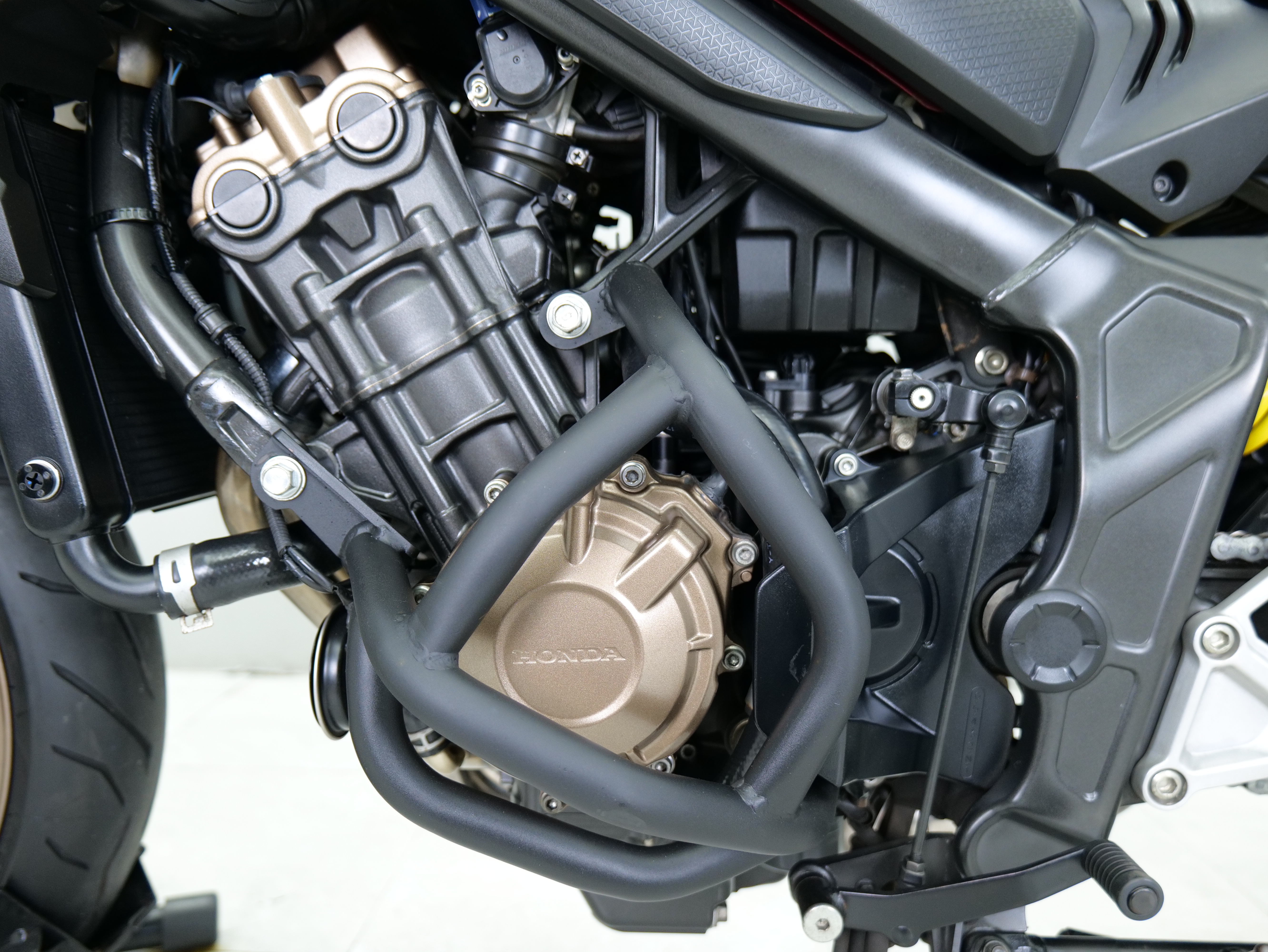 ทรงดีพิมพ์นิยม...พร้อมร่อน💨 HONDA CB650R ปี2019 ❌️ ร้าน นี้ ไม่ กรอ ไมล์ ❌️