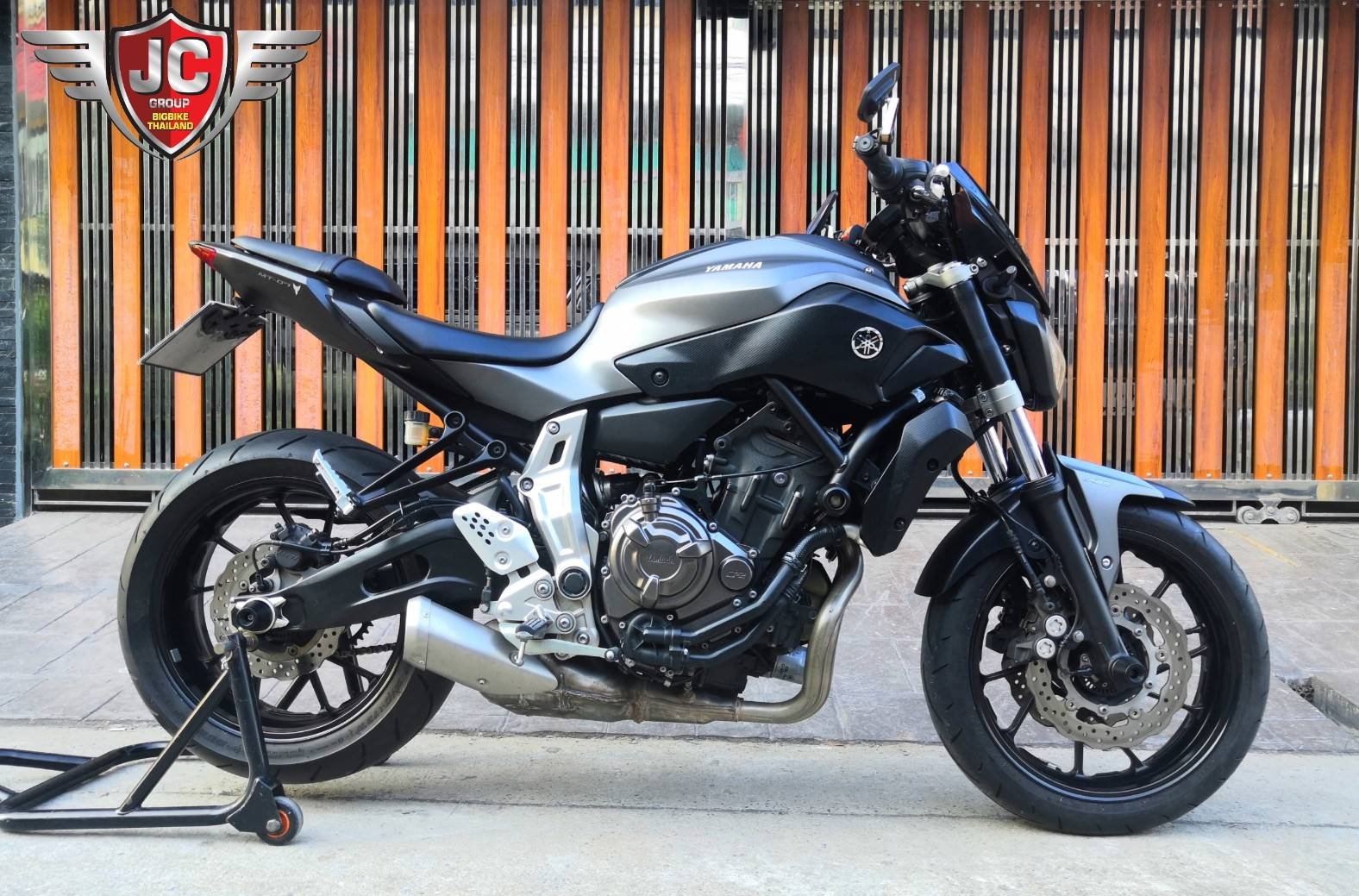 MT07รถปลายปี 2015 ของแต่งพอกรุ๊บกริ๊บ