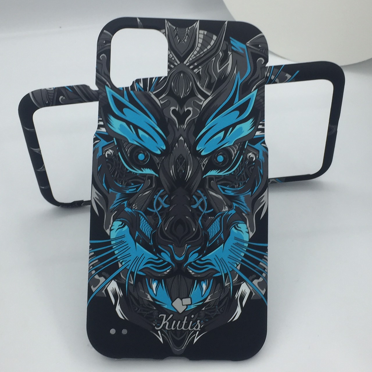 เคสคูทิส(Kutis)เคสไอโฟน11G(ลายหน้าเสือNew)มาใหม่ เคสประกบหน้า-หลัง เคสเรืองแสง เคสลายวินเทจ ร้านSuperhero Klongthom