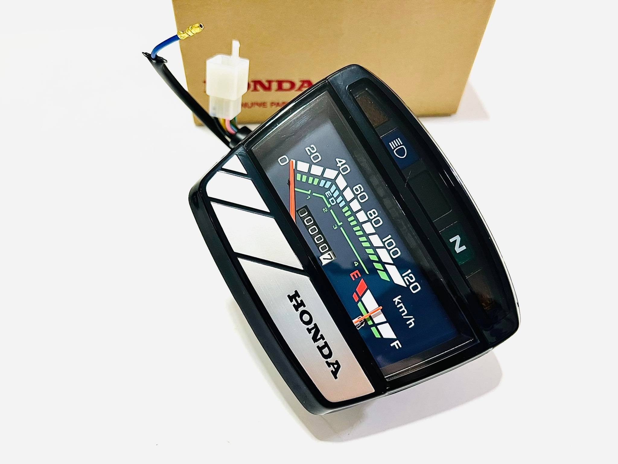 เรือนไมล์ดรีมคุรุสภาแท้ศูนย์ B32