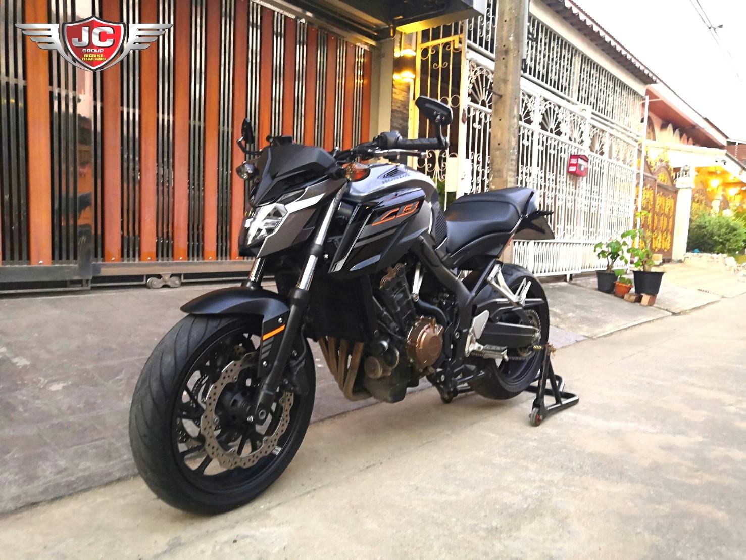 รถมือเดียวเกรด🅰️#CB650F 𝐀𝐁𝐒 รถปลายปี 2018 แต่งครบองค์ ✨เงินดาวน์⭕️บาท✨