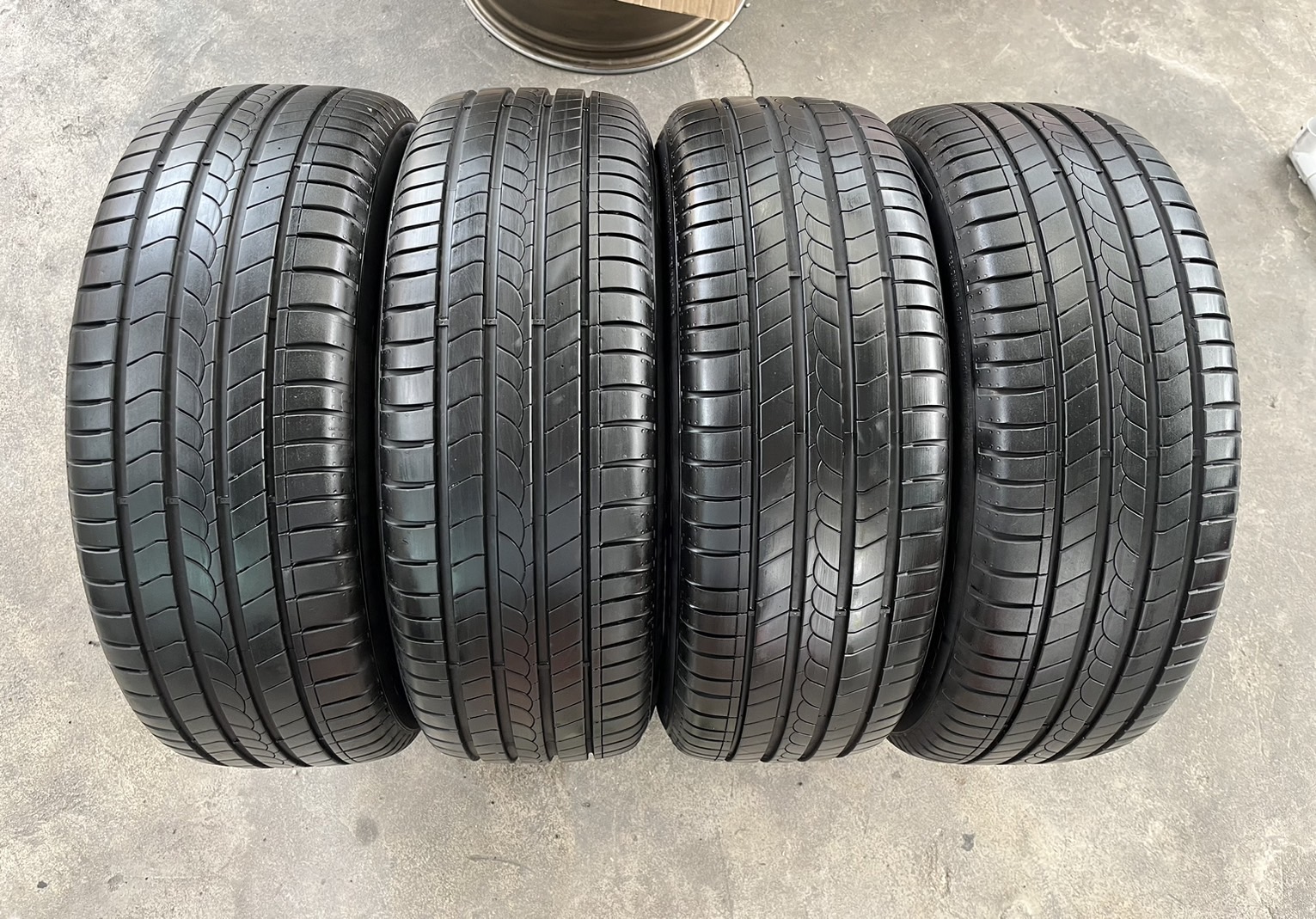 ✨ยาง✨205-55-16 Pirelli🌟ปลายปี 23🌟สภาพสวย💖