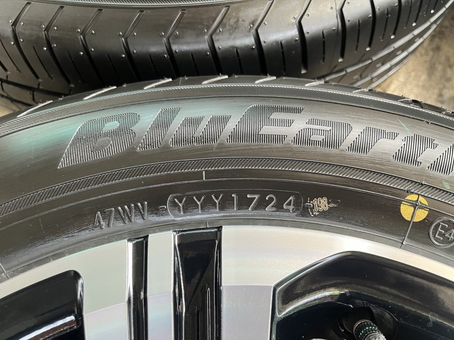 ✨ล้อแม็กป้ายแดง✨Toyota Yris Ativ รุ่นใหม่ ขอบ 16 พร้อมยางป้ายแดง 195-60-16 Yokohama♨️ปี 24♨️