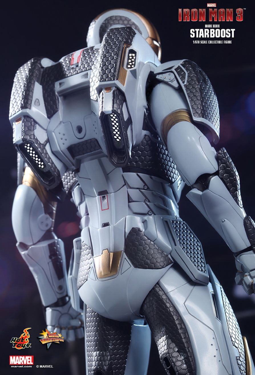 Hot Toys MMS214 IRON MAN 3 - STARBOOST (MARK XXXIX)