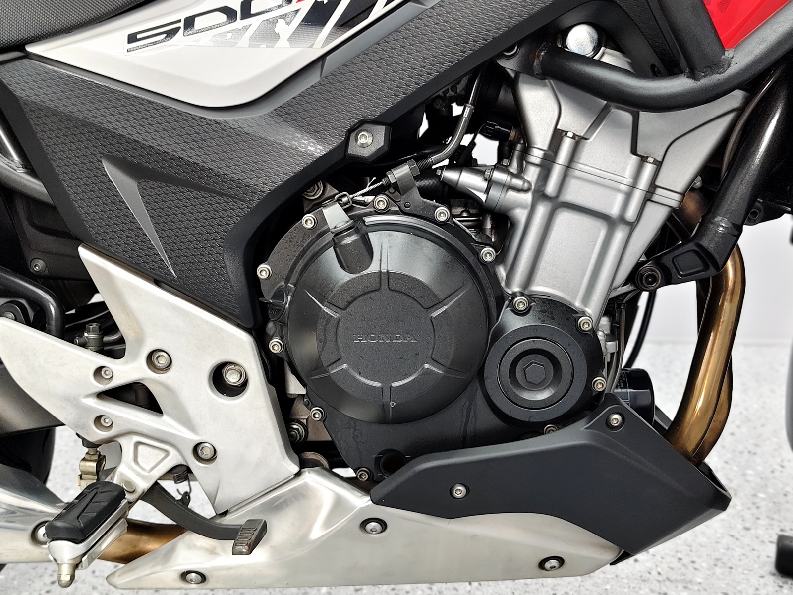 "สายทัวร์ริ่งแต่งจบงบไม่บานปลาย" HONDA CB500X ปลายปี 2015 เต็มยศพร้อมออกทริป 🏍️💨