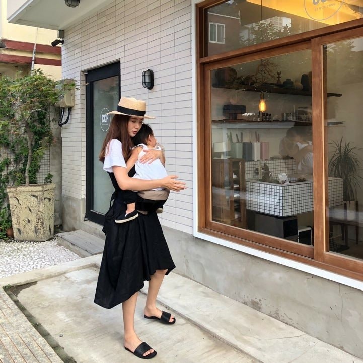 CHERINETTE (เชอร์ริเนท) Wingseat เป้อุ้มลูก กระเป๋าอุ้มลูก รองรับนน.ลูกได้ถึง 15 kg. (MADE IN KOREA)