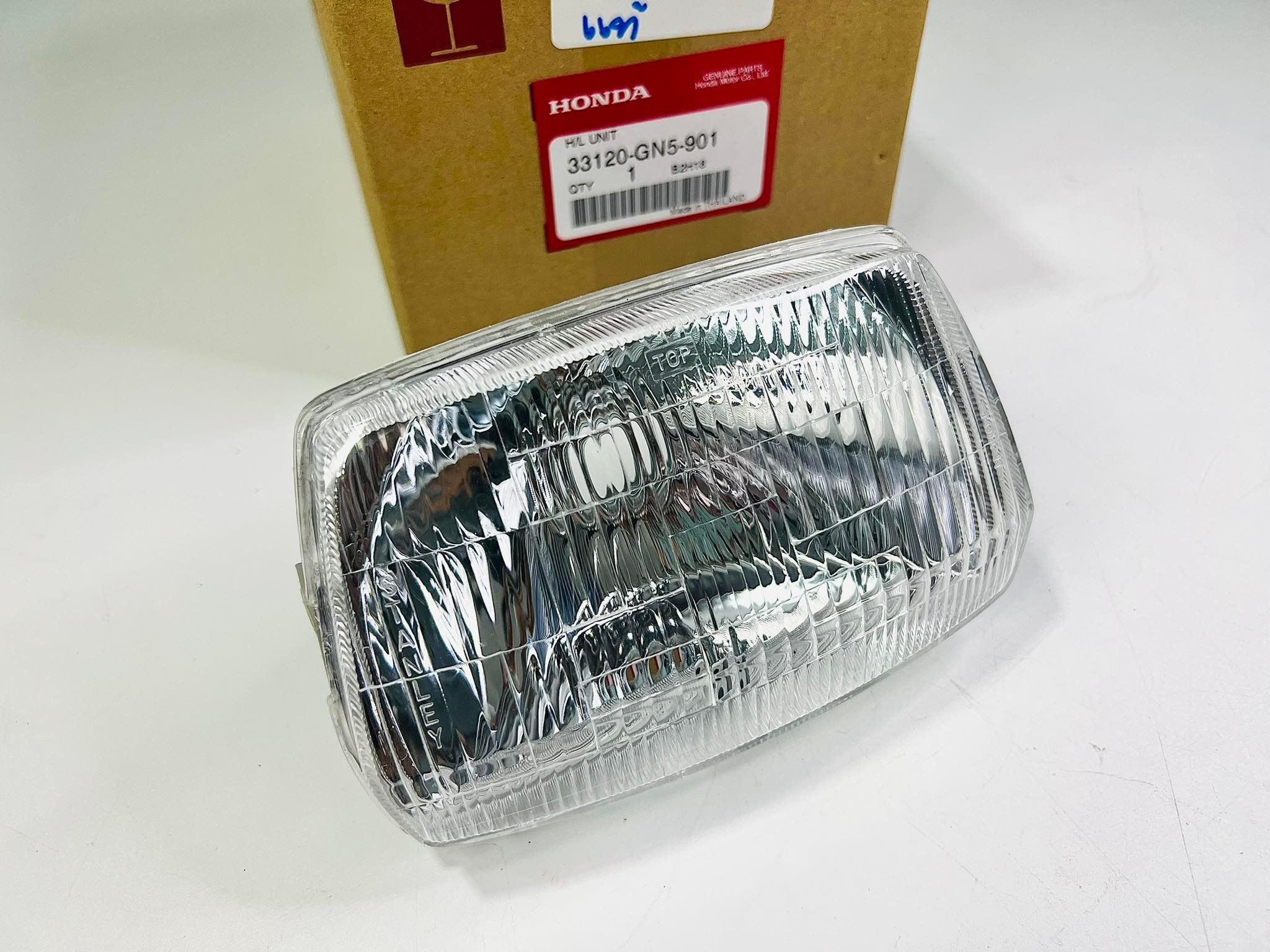 ไฟหน้าดรีมคุรุสภา แท้ศูนย์ บ31