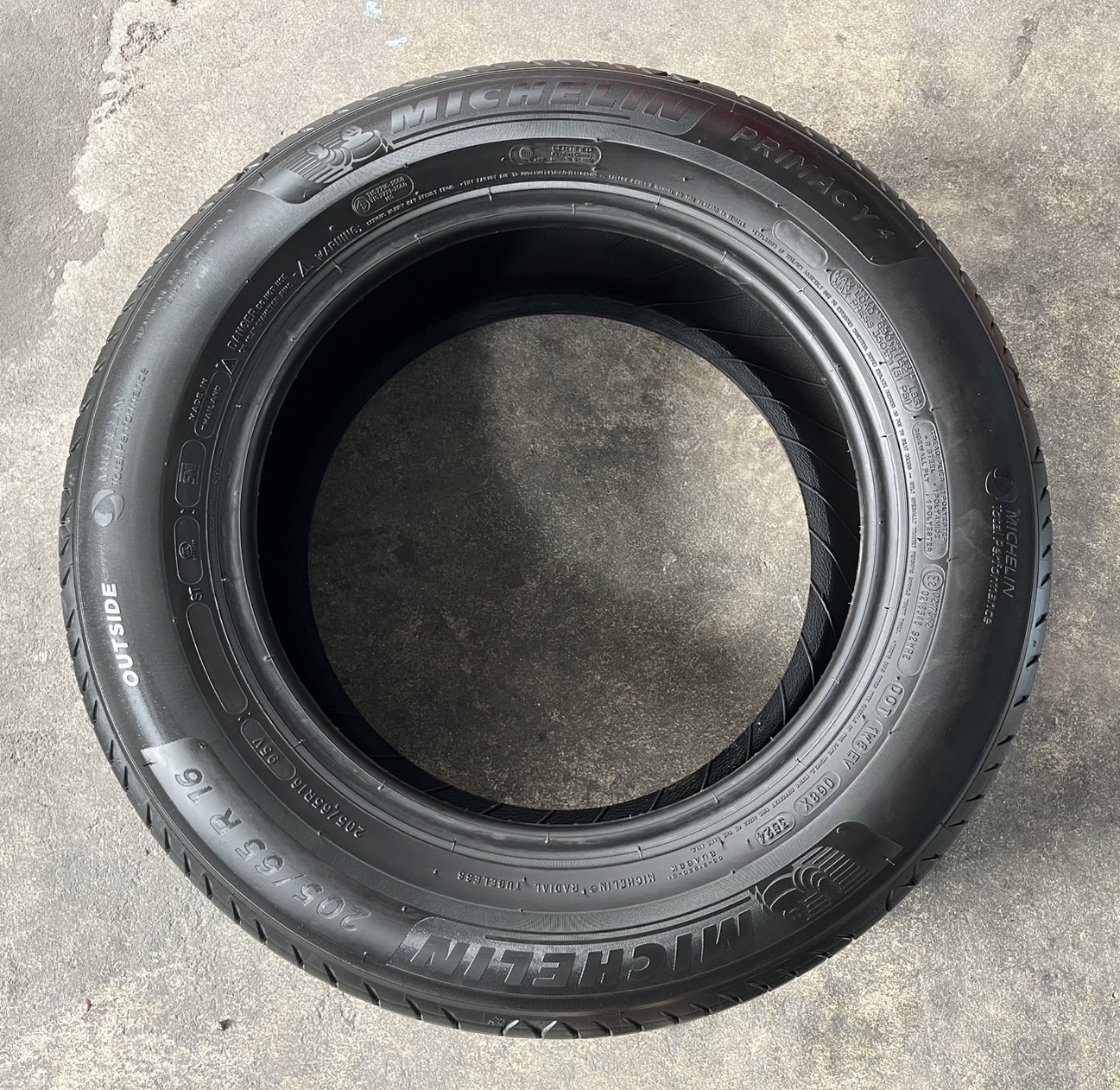 ✨ยาง✨205-65-16 Michelin♨️ปี 24♨️สภาพสวยมาก💖ใช้งานมาน้อยมาก