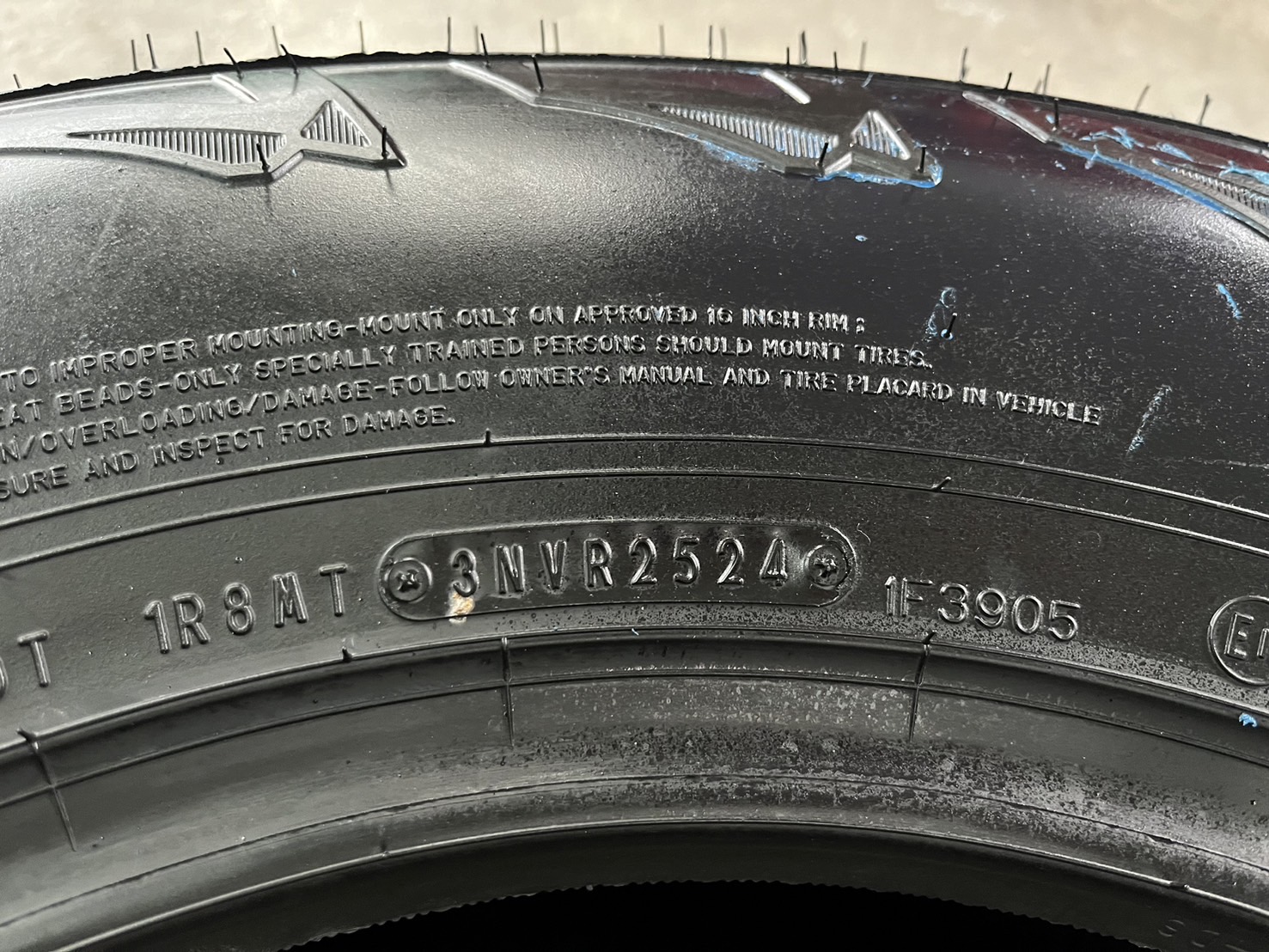 ✨ยางใหม่💯✨245-70-16 Dunlop(แก้มขาว)💖ใหม่กริ๊บ💖