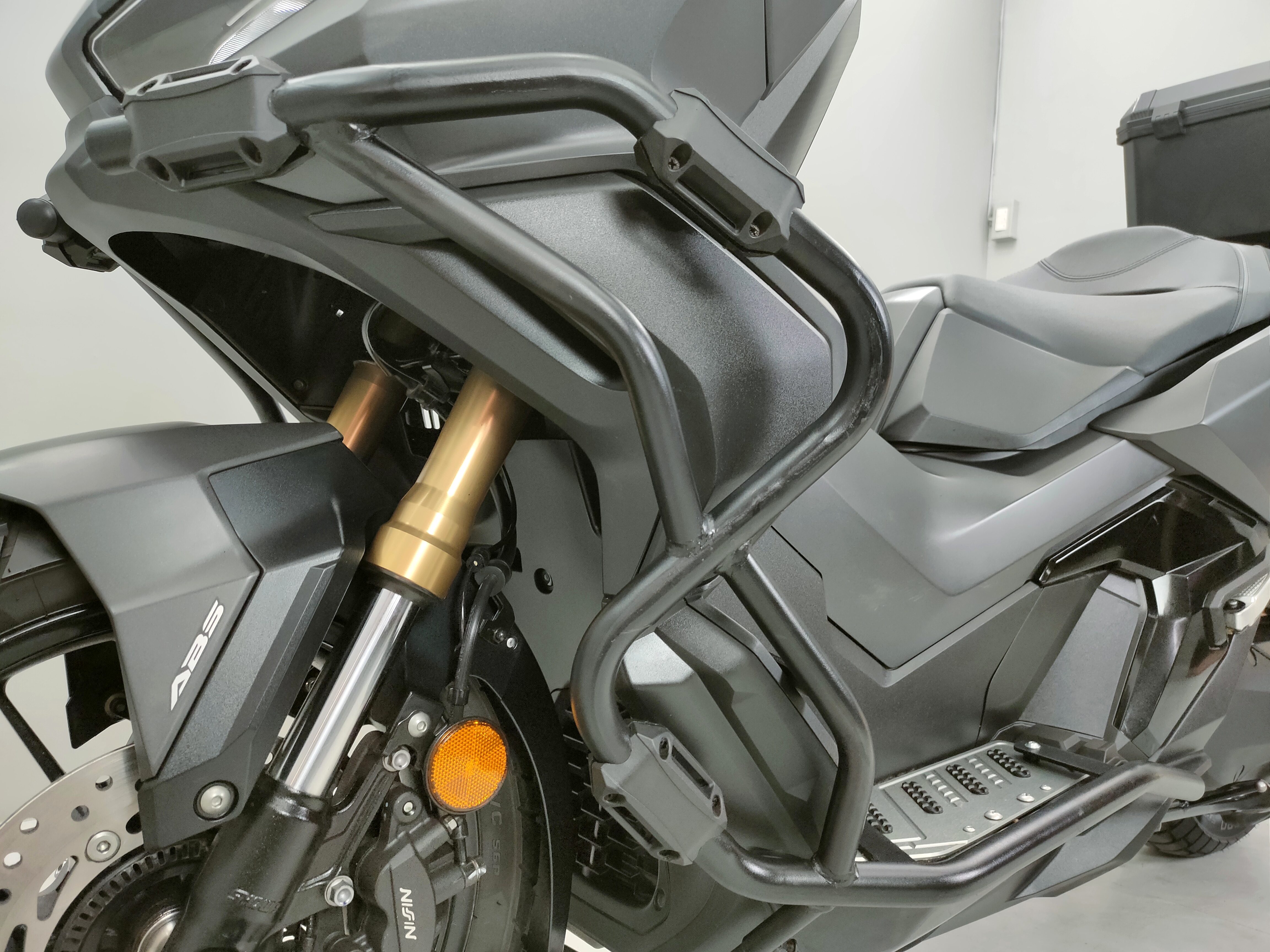 อย่างหล่อ HONDA #ADV350 แต่งแนวTouring ปลายปี 2023 วิ่งหลักพัน-โปรโมชั่นโคตรดีย์