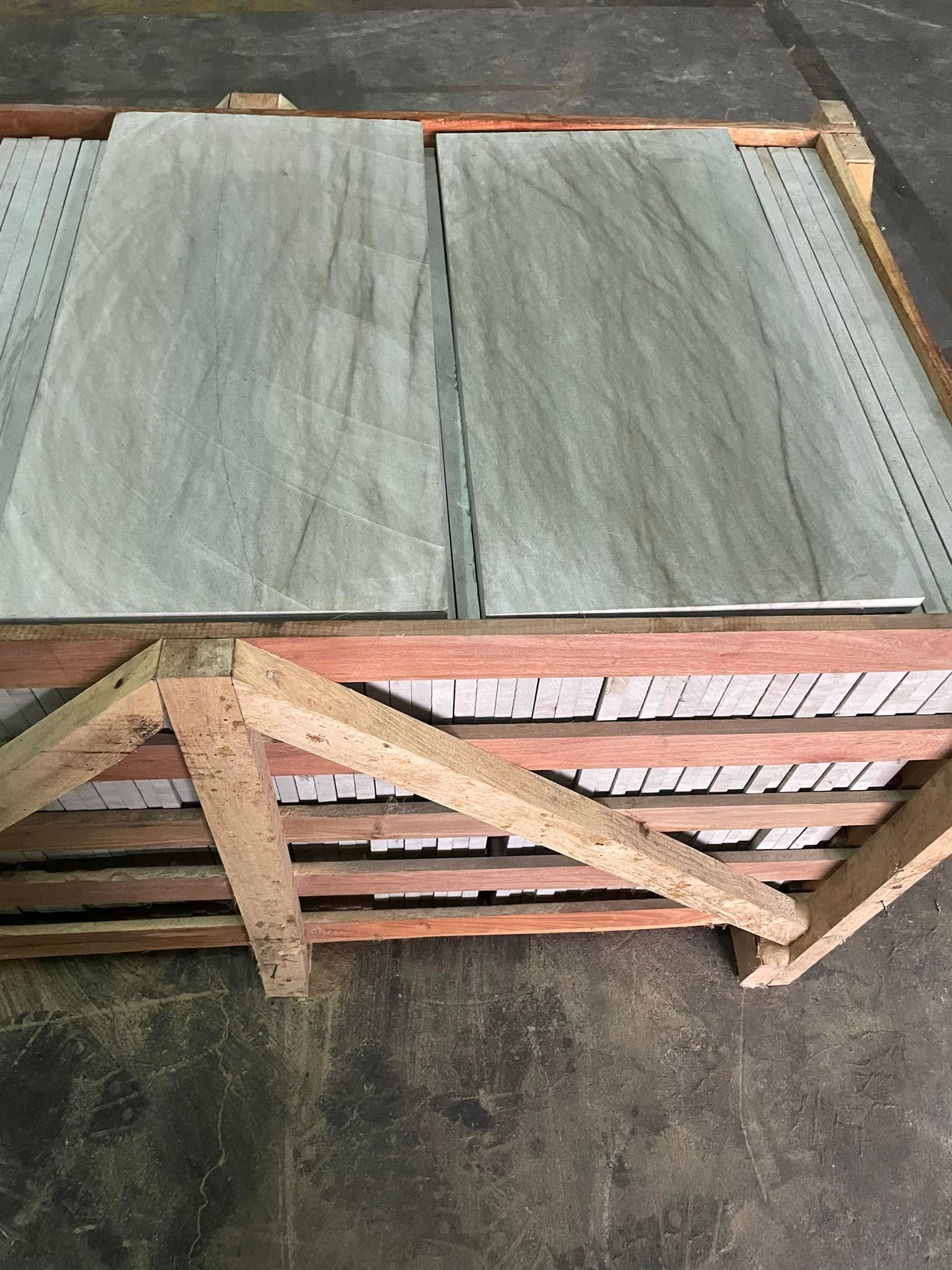 หินธรรมชาติสีสวย Ocean Wave 3060 จัดส่งลูกค้าอ่าวนาง กระบี่