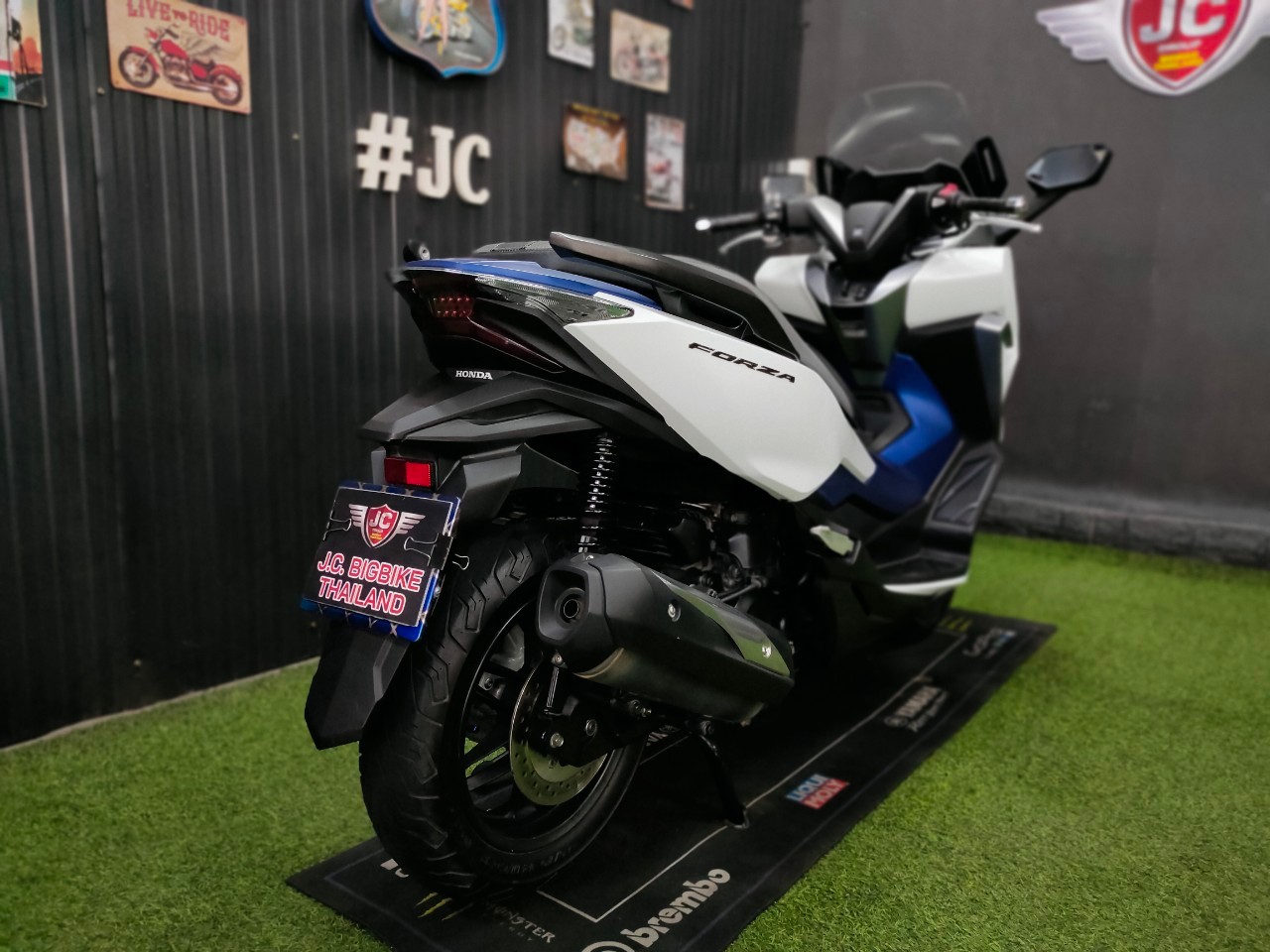 อะไรนะ . . . ออกรถ 2 พัน ⁉️ ได้ขี่ FORZA300 ปี 2020 แท้ๆ เครดิตดี จบเจ๊าไม่เร้าหรือ 😎