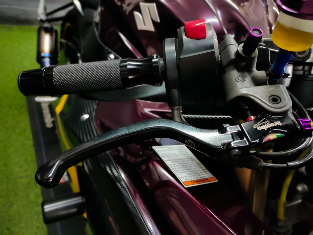 🐬 ได้เวลาโลมาโชว์ตัว #GSX-R1000 สเปค 🇺🇸 จดทะเบียน ธ.ค. ปี 2014 แต่งเต็มพร้อมบิน...ขี่อย่างมันส์‼️