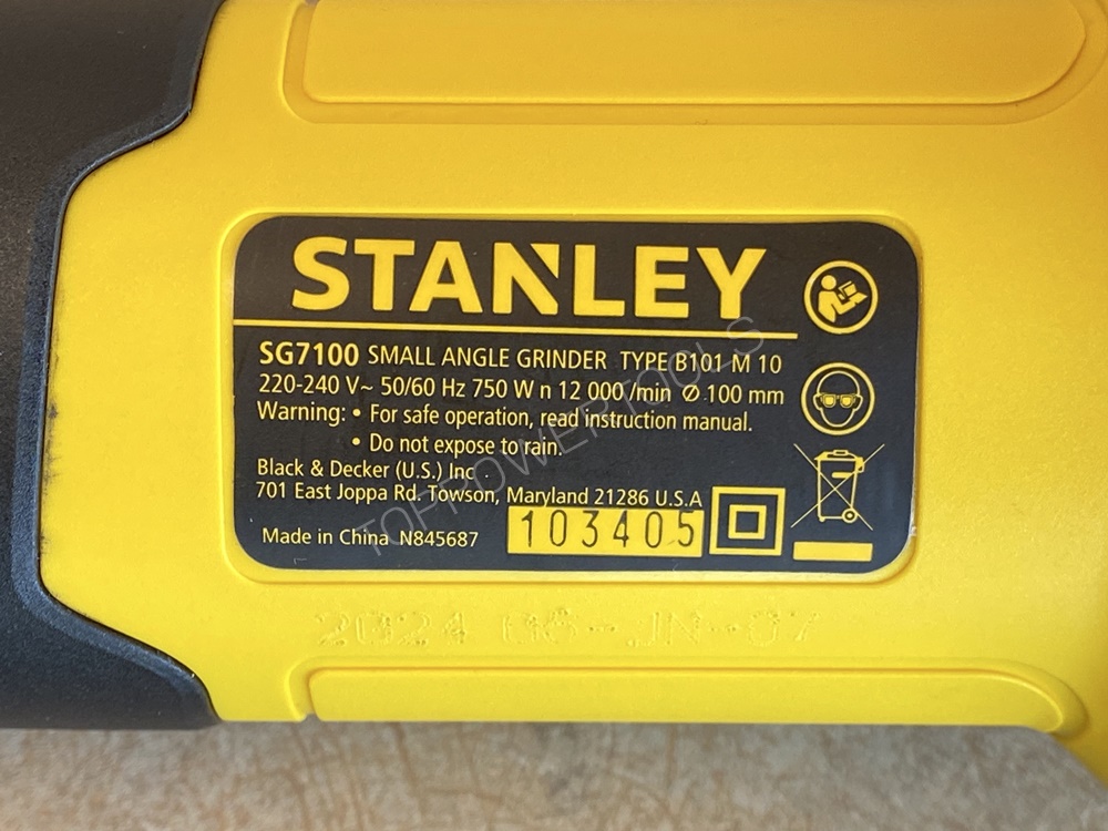 เครื่องเจียร์ 4" SG7100A 750W. STANLEY