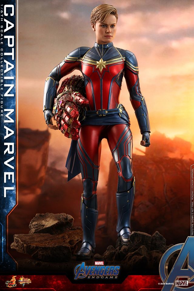 Hot Toys MMS575 Avengers: Endgame 1/6 Captain Marvel