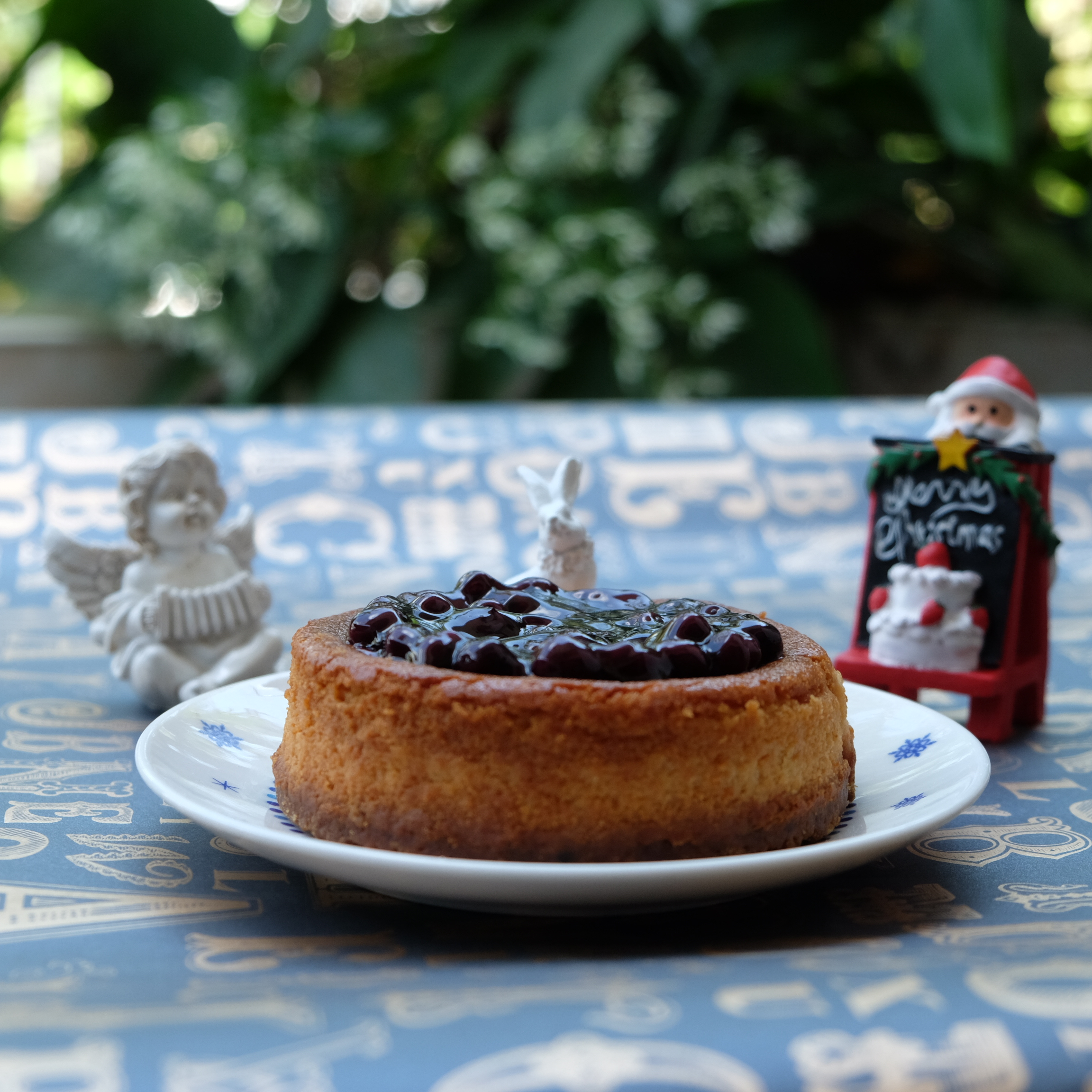 บลูเบอร์รี่ชีสเค้ก (ขนาด 1 ปอนด์) /BLUEBERRY CHEESECAKE (1 Pound / 6'' x 6")