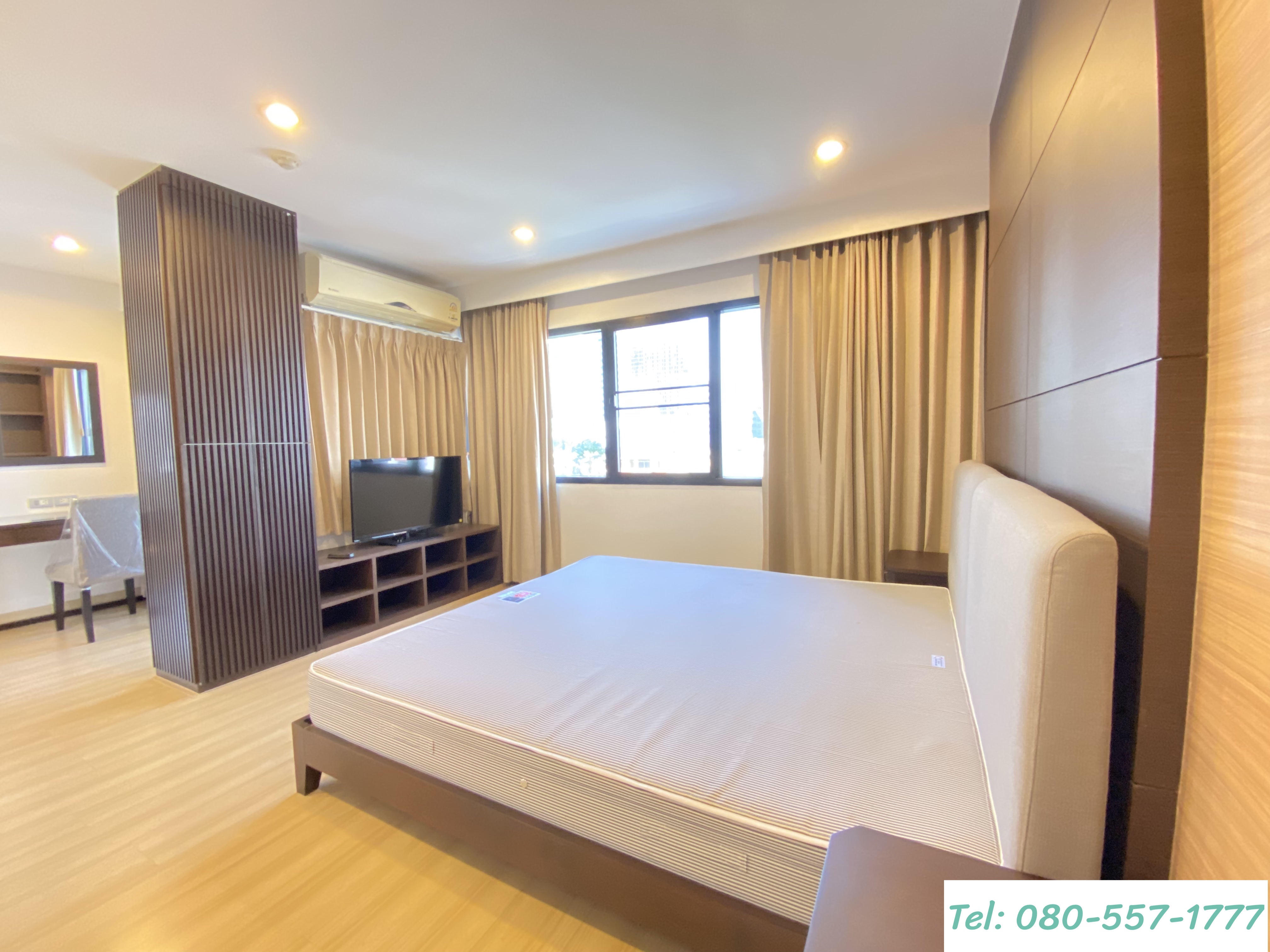 ประสานมิตรเพลส ห้อง 5B ชั้น 5 โซน B ขนาด 150 ตรม. ทิศเหนือ