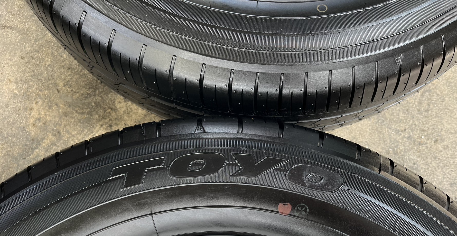 ✨ยางป้ายแดง✨195-65-15 TOYO♨️ปลายปี 24♨️สวยกริ๊บ🚗ถอดจากรถใหม่ป้ายแดง