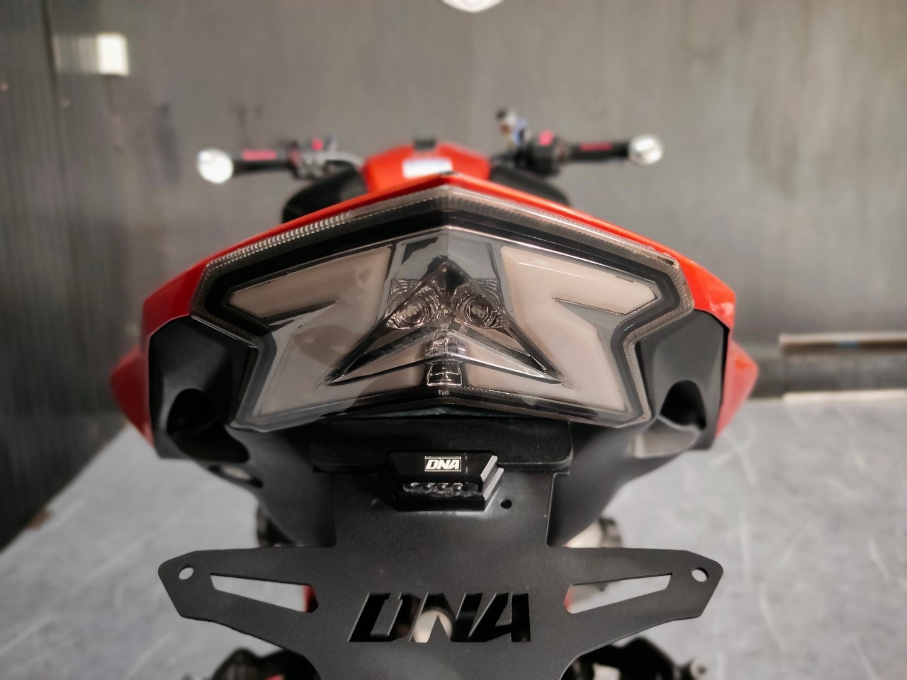 ทรงอย่างแร๊ดดด KAWASAKI Z800 ปลายปี 2013 แต่งครึ่งแสน‼️ ทรงดี ราคาโดน 😎 เซอร์วิสพร้อมใช้