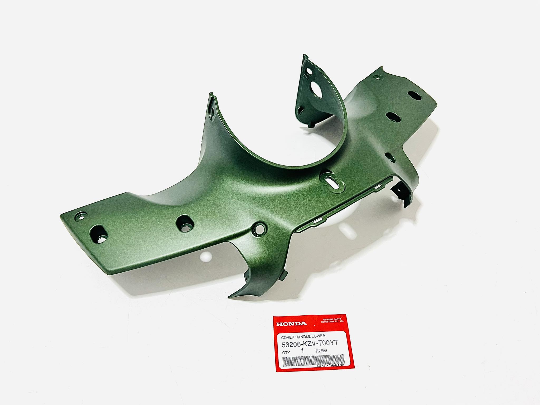 หน้ากากล่างดรีมซูปเปอร์คลับ super cub รุ่นไฟเหลี่ยม สีเขียวขาว แท้ รอ