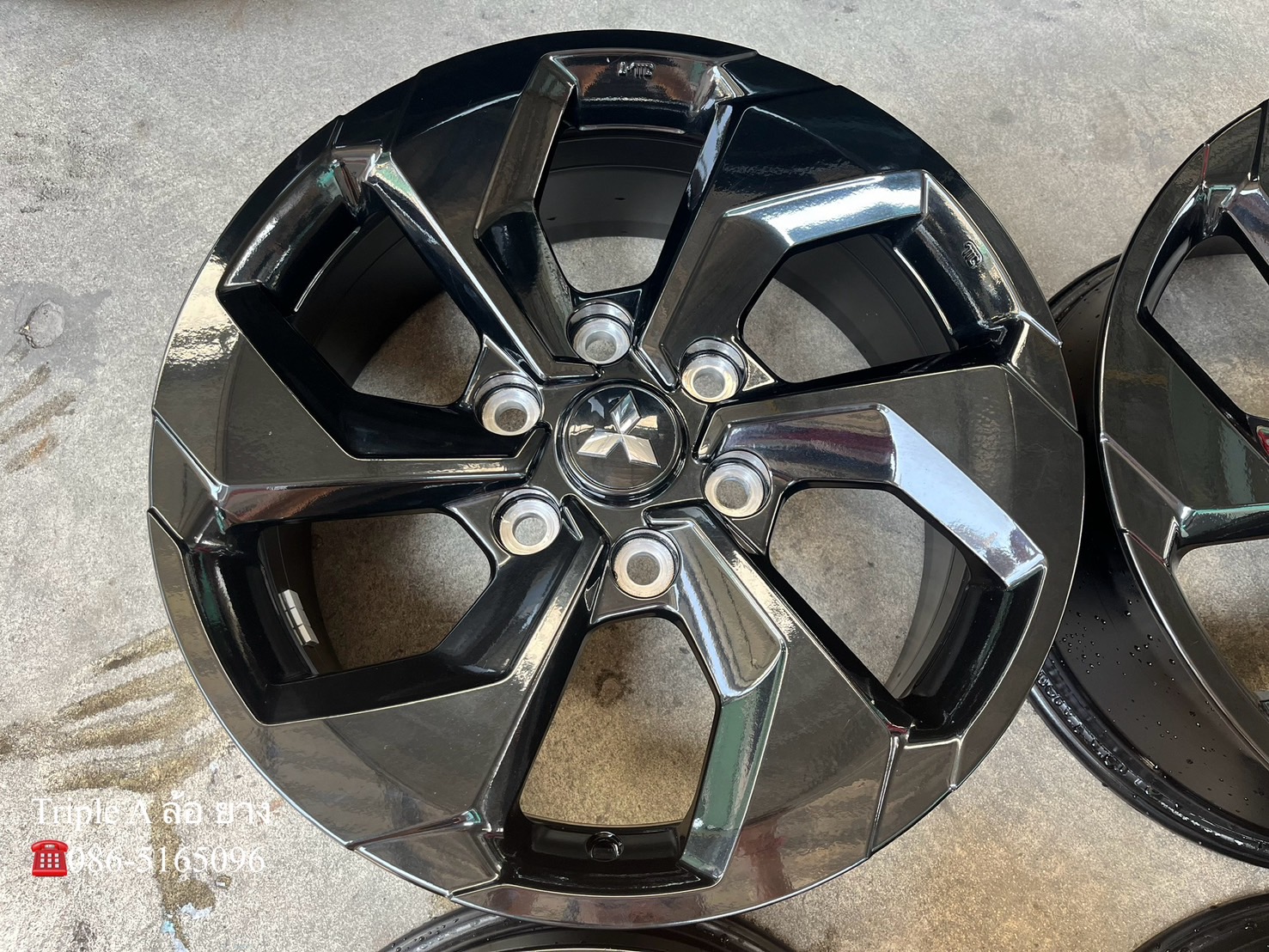 ✨ล้อแม็กป้ายแดง✨Mitsu Pajero Sport 2024 รุ่นใหม่ล่าสุด ขอบ 18 สีดำแท้💯