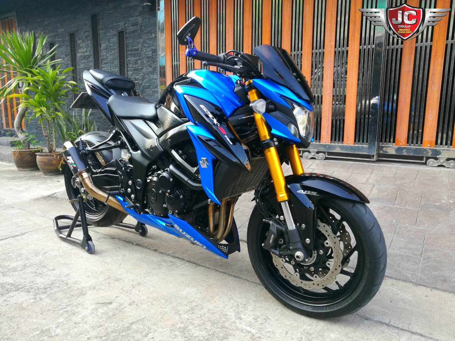 รถบ้านมือเดียว GSX-S750 ABS "Optionsตัวพัน...ราคาเบาๆ"
