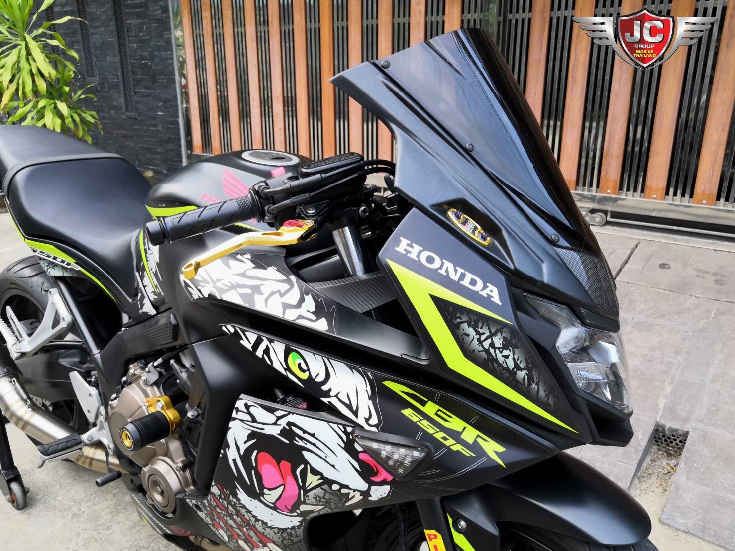 👉🏻👉🏻CBR650F👈🏻👈🏻รถสวยมือเดียวแต่งหล่อๆ