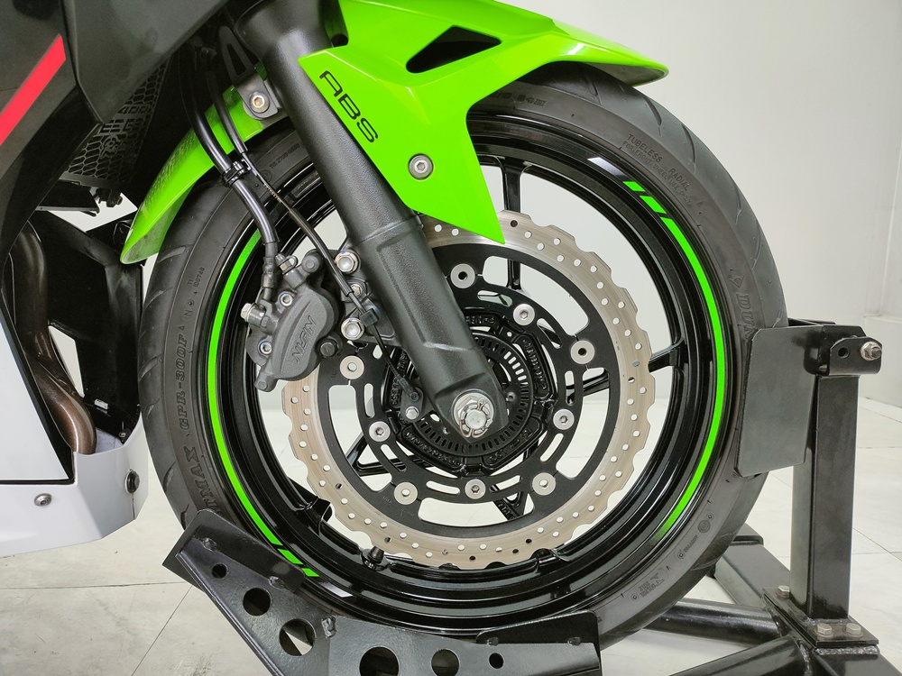 สายเขียววัยรุ่นชอบ KAWASAKI NINJA 400 KRT ปลายปี 2021 สวยใส‼️