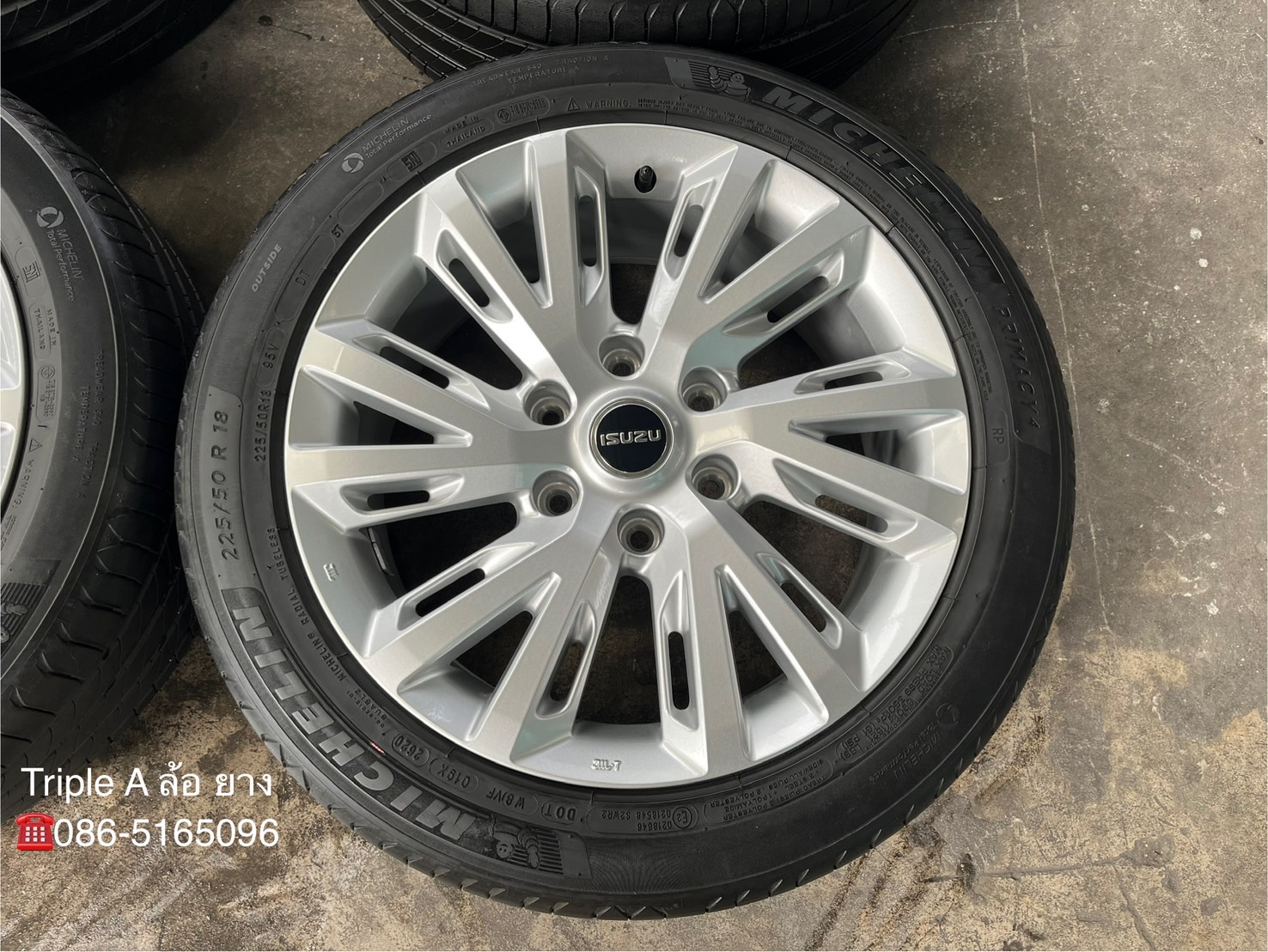 ✨ล้อแม็ก✨ISUZU D-Max รุ่นใหม่ล่าสุด ขอบ 18 แถมยาง 225-50-18 Michelin ปี 20