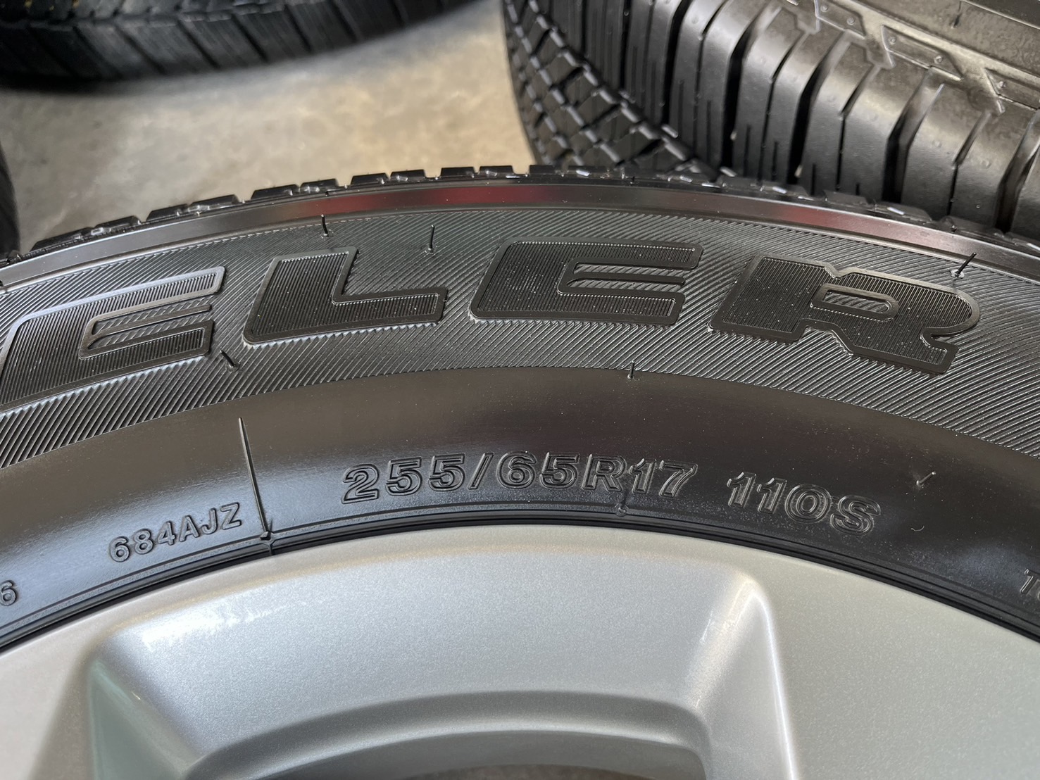 ✨ล้อแม็กป้ายแดง✨ISUZU D-Max รุ่นใหม่ล่าสุด ขอบ 17 พร้อมยางป้ายแดง 255-65-17 Bridgestone♨️ปี 24♨️