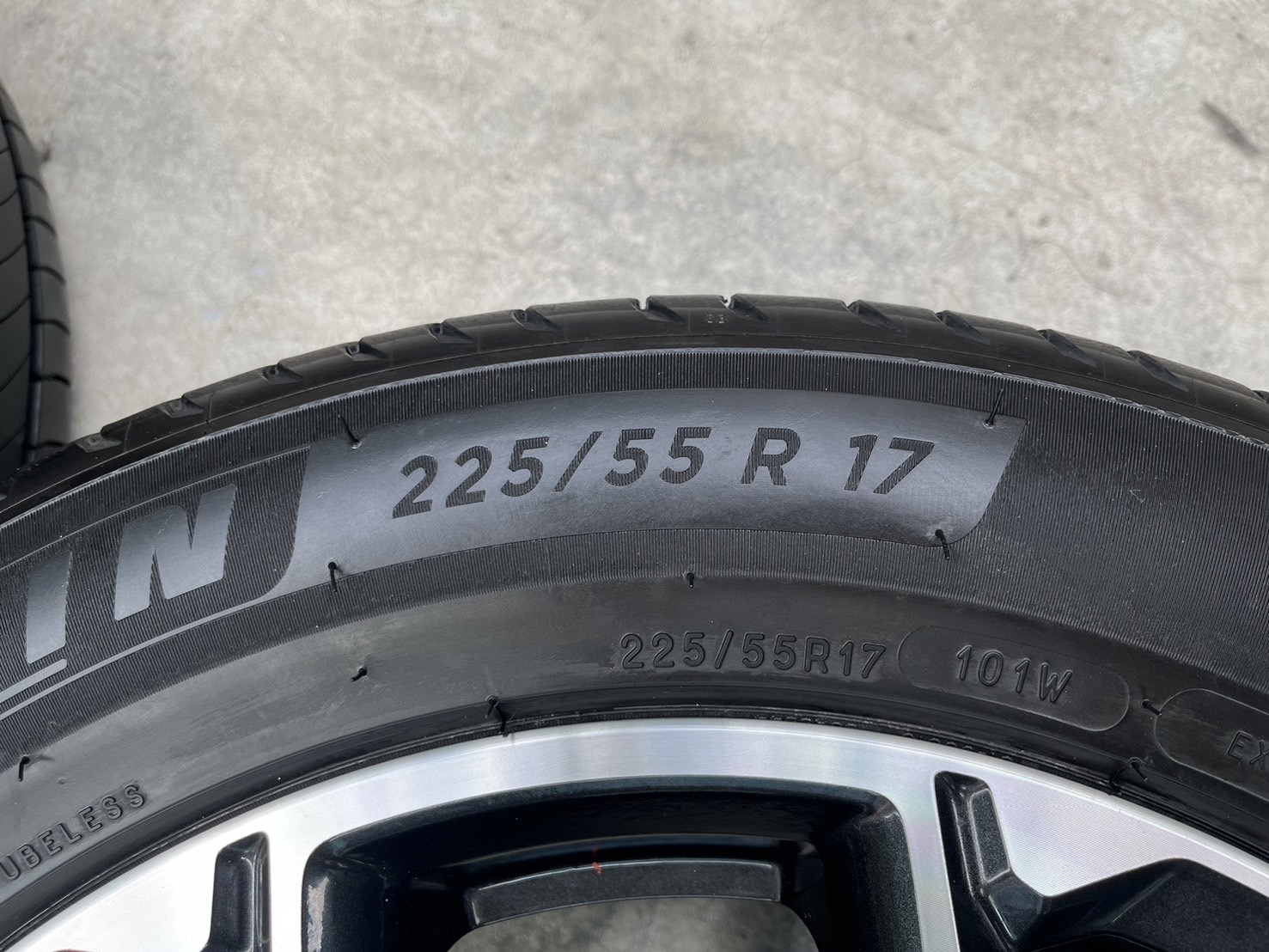 ✨ล้อแม็ก✨5รู100✨Subaru XV ขอบ 17 พร้อมยาง 225-55-17 Michelin💥ปี 22💥สวยกริ๊บ💖