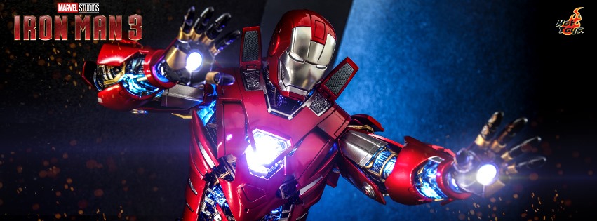 Hot Toys MMS618D43 1/6 Iron Man 3 - Silver Centurion (Armor Suit Up Version)