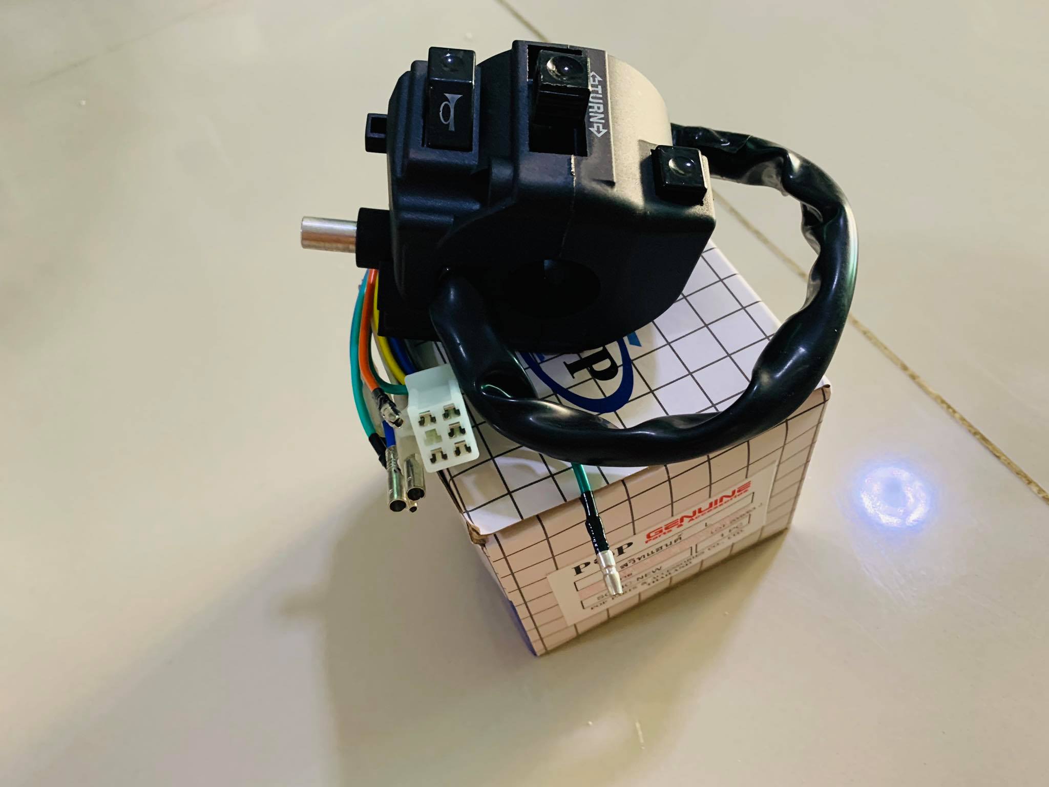 สวิทช์แฮนด์ SONIC เก่า 2003 so125 L3-4