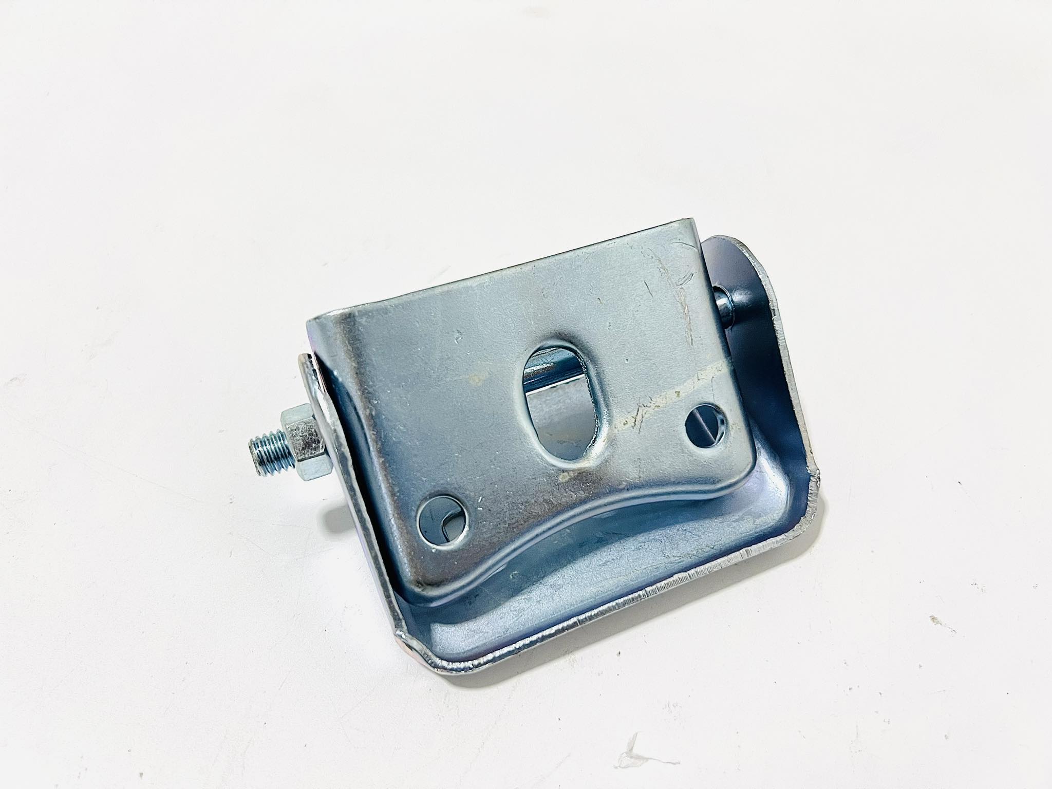 บานพับเบาะ C70 บนล่าง