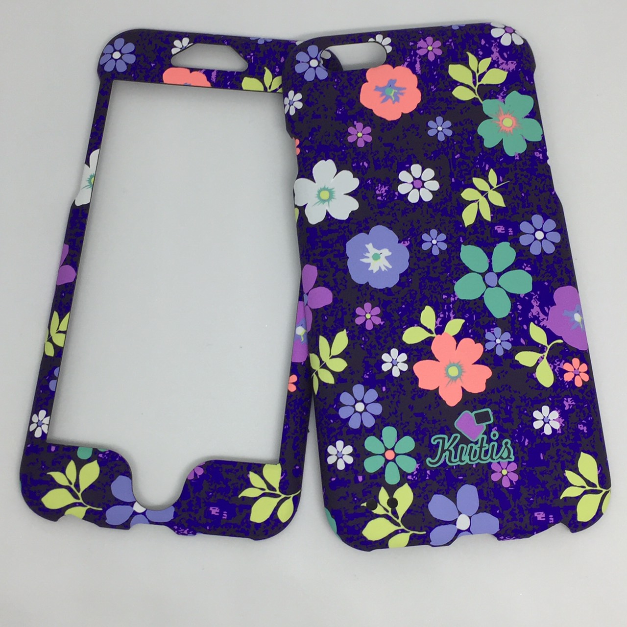 เคสคูทิส(Kutis)ไอโฟน6,6S(ลายดอกไม้พื้นหลังสีน้ำเงิน)