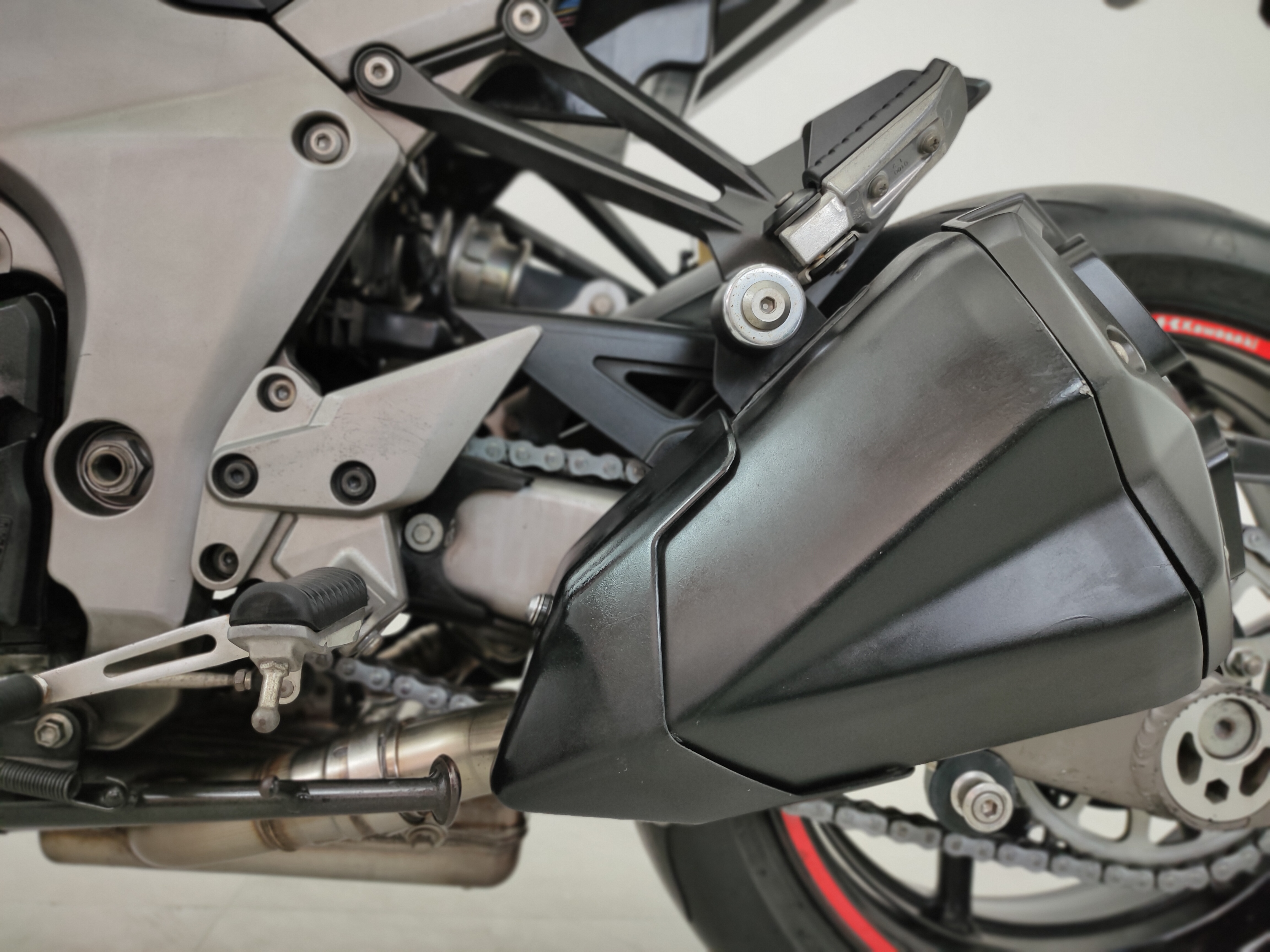 รถสวยสายจอดที่แท้ทรู...Kawasaki Ninja1000 ปลายปี 2011 สเปคนอก US." สีนี้ไม่มีซ้ำ"