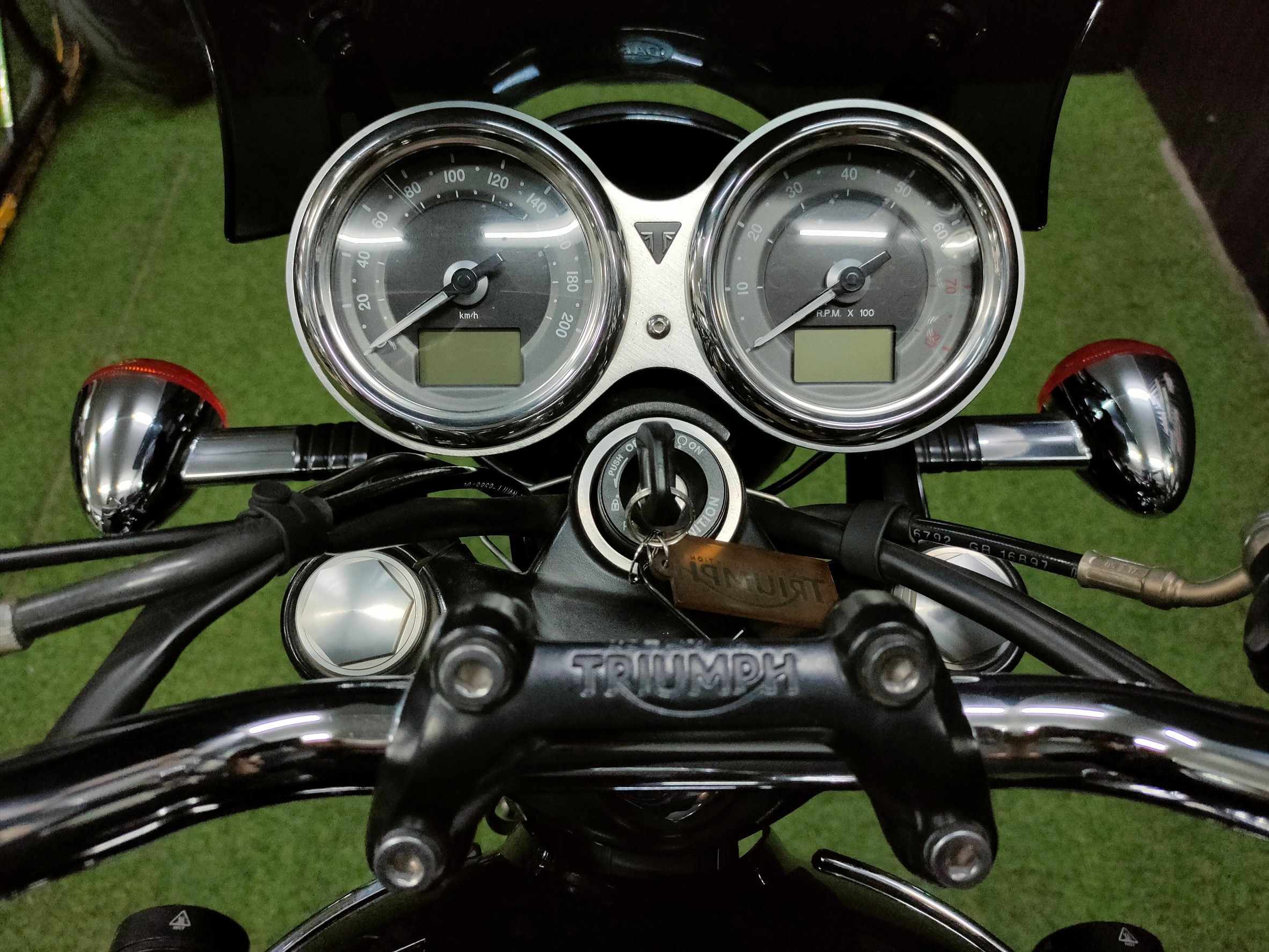 โอ้ว‼️ของแต่งเพียบเลยคันนี้....🔥TRIUMPH BONNEVILLE T100 Classic 🔥 รถปลายปี 2017 รถสวยพร้อมใช้พร้อมโปร "โจร500⁉️"